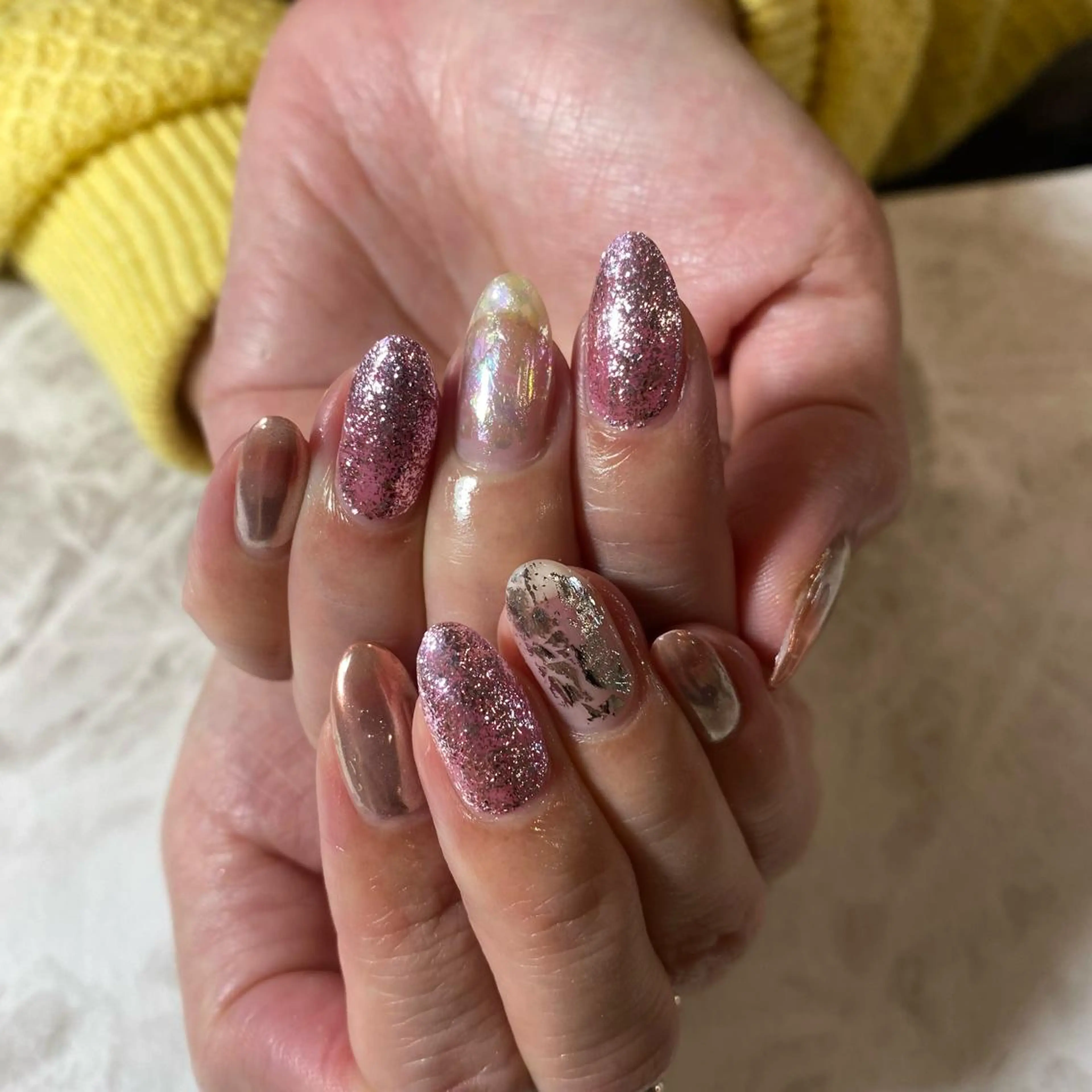 ネイル アートネイル yuri 🌈のネイルデザイン