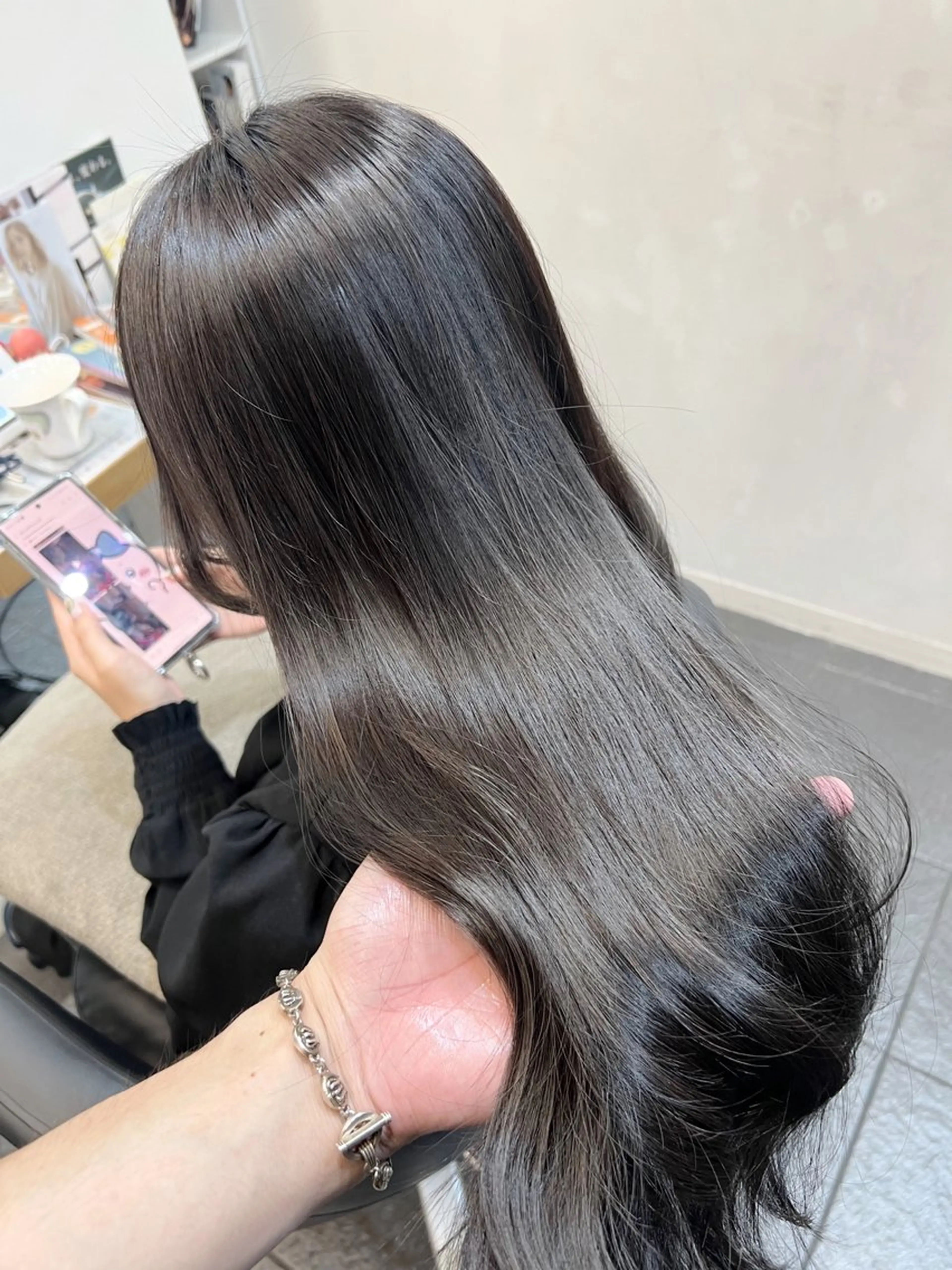 カラー アディクシーカラー アッシュ アッシュグレー ヘアカラー トリートメント ヘッドスパ グレージュ/髪質改善 Yamato.hのヘアスタイル