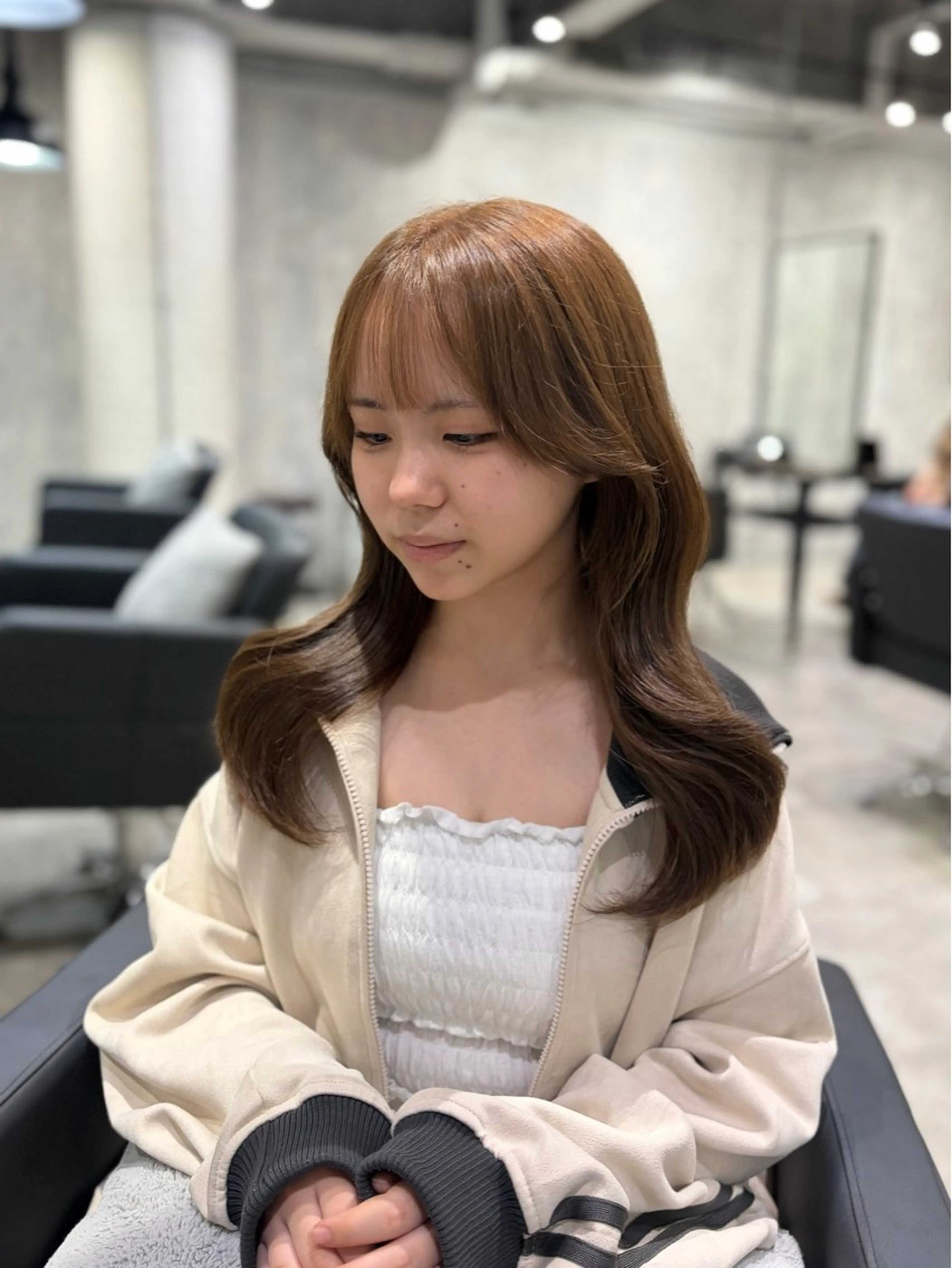 ロング カラー ベージュカラー 透明感カラー オリーブベージュ カット ヘアカラー トリートメント shiori/透明感 /顔周り/髪質改善のヘアスタイル