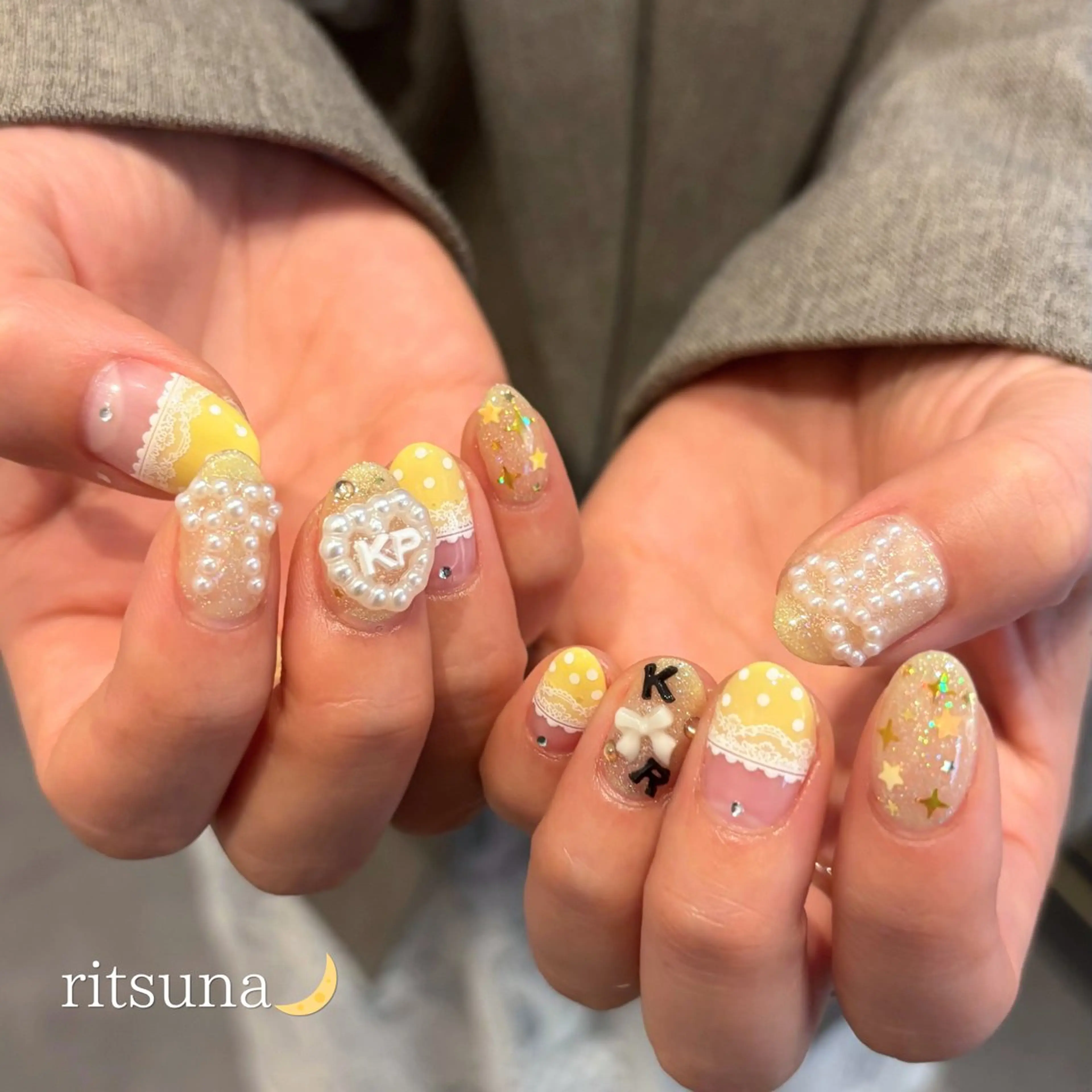 ネイル ハンドネイル ritsuna🌙 nail 堺筋本町のネイルデザイン