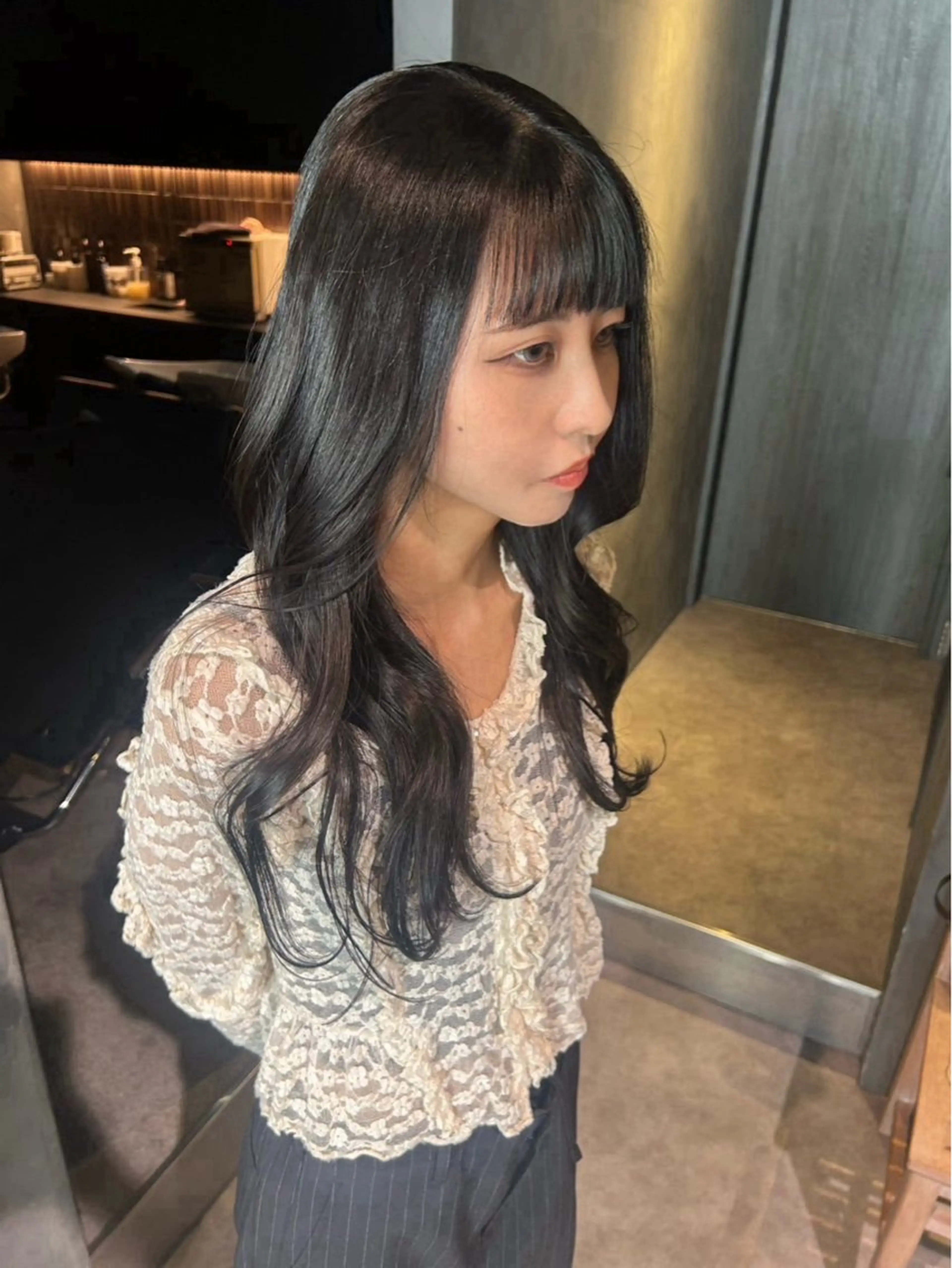 ロング カラー 透明感カラー カット ヘアカラー トリートメント 山本 夏樹のヘアスタイル