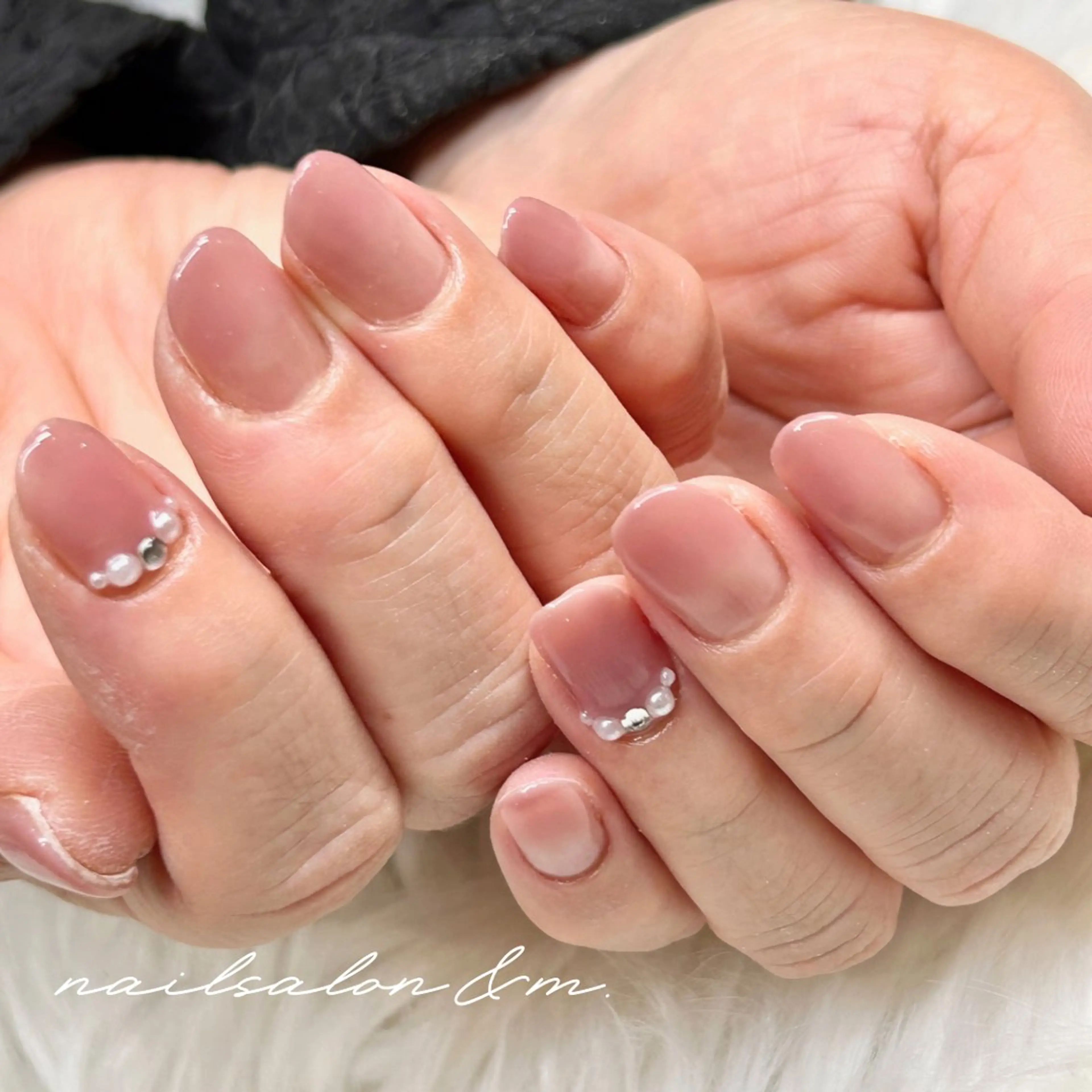 ネイル グラデーション ワンカラーネイル Nail Salon &M🥀MiKiのネイルデザイン