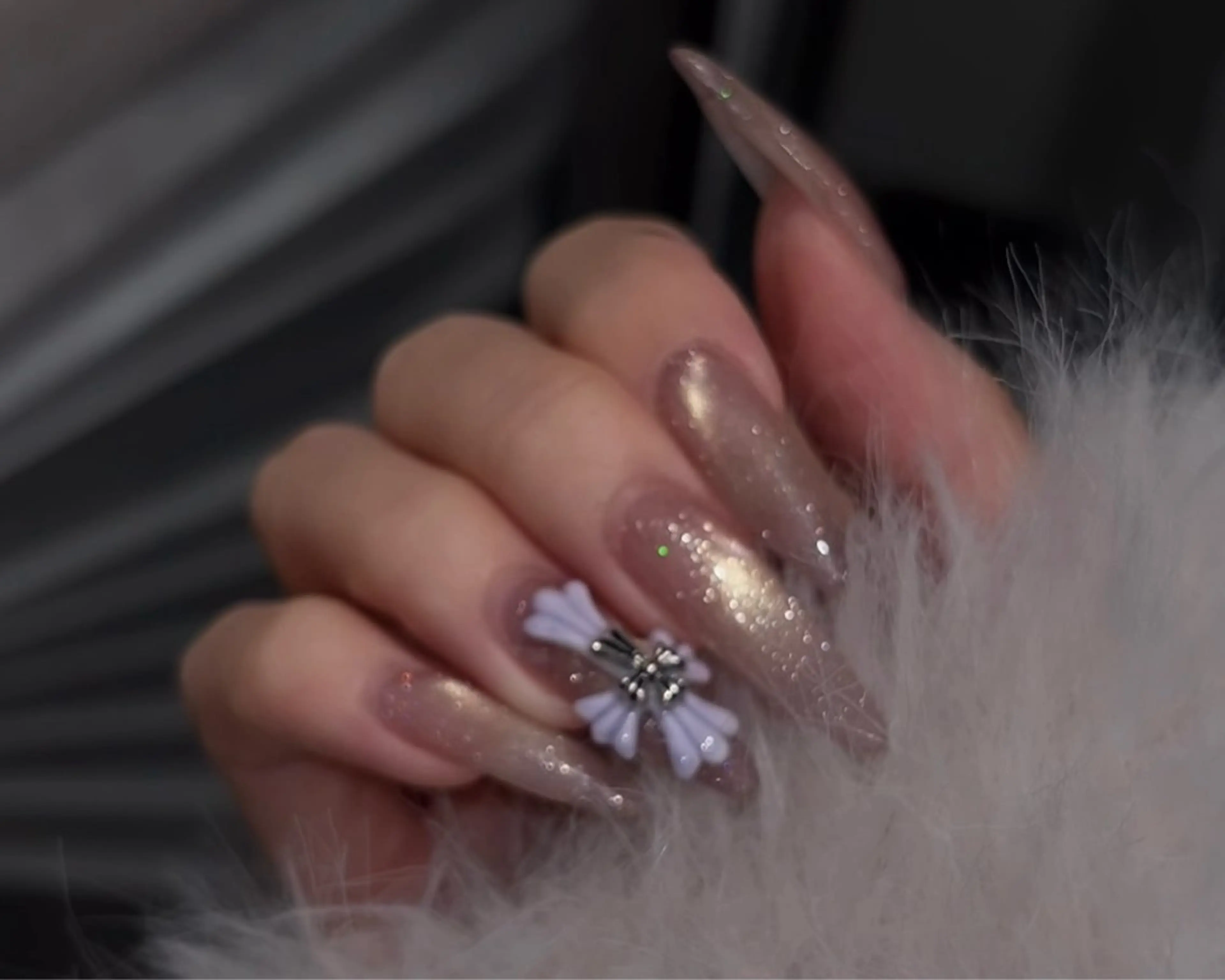 ネイル ハンドネイル prunelle .のネイルデザイン