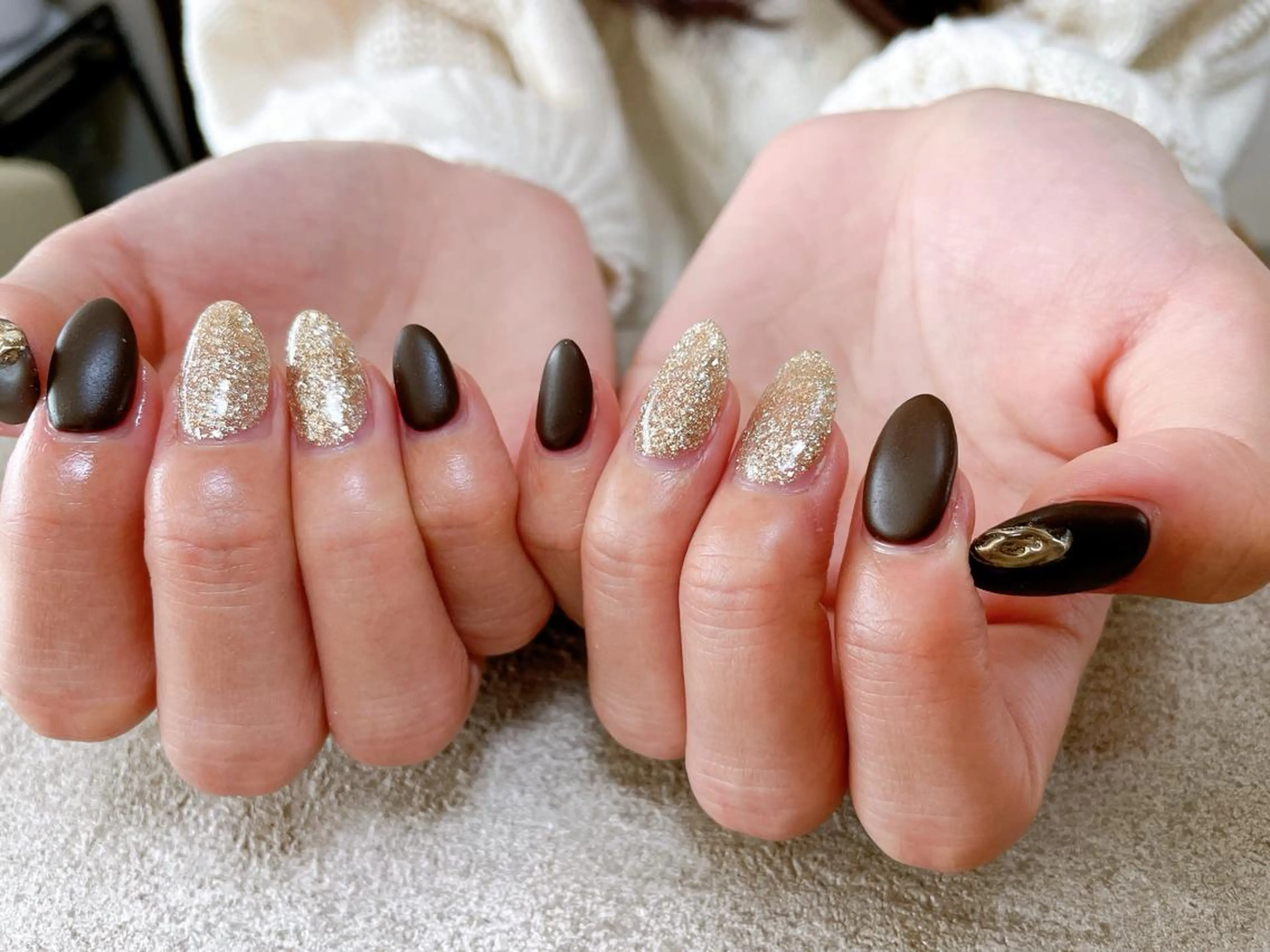 ネイル ブラウン マットネイル kiki nail &brow二子玉川の眉毛・アイブロウイメージ