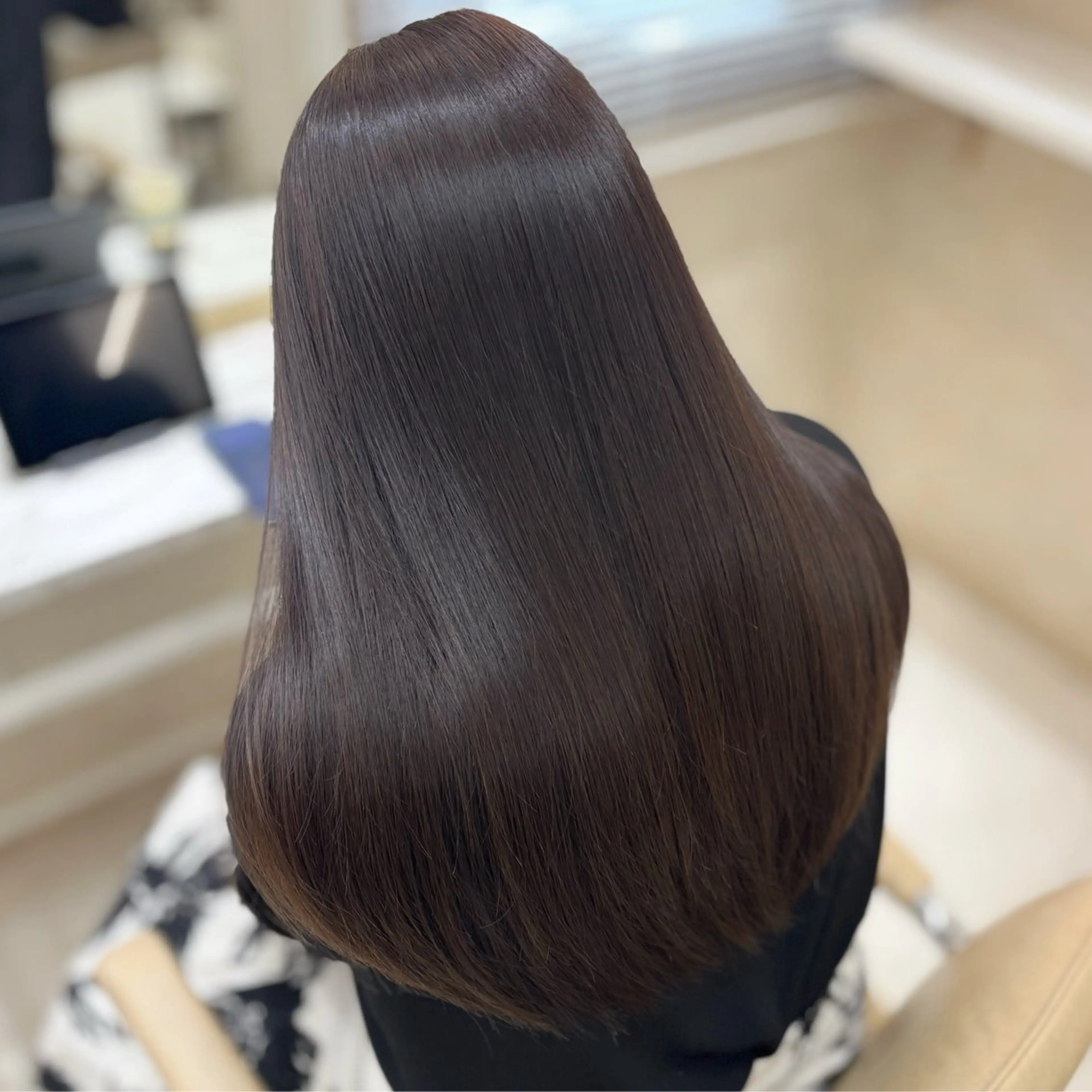 ミディアム カット トリートメント りほ/顔周りカット/ レイヤーカットのヘアスタイル