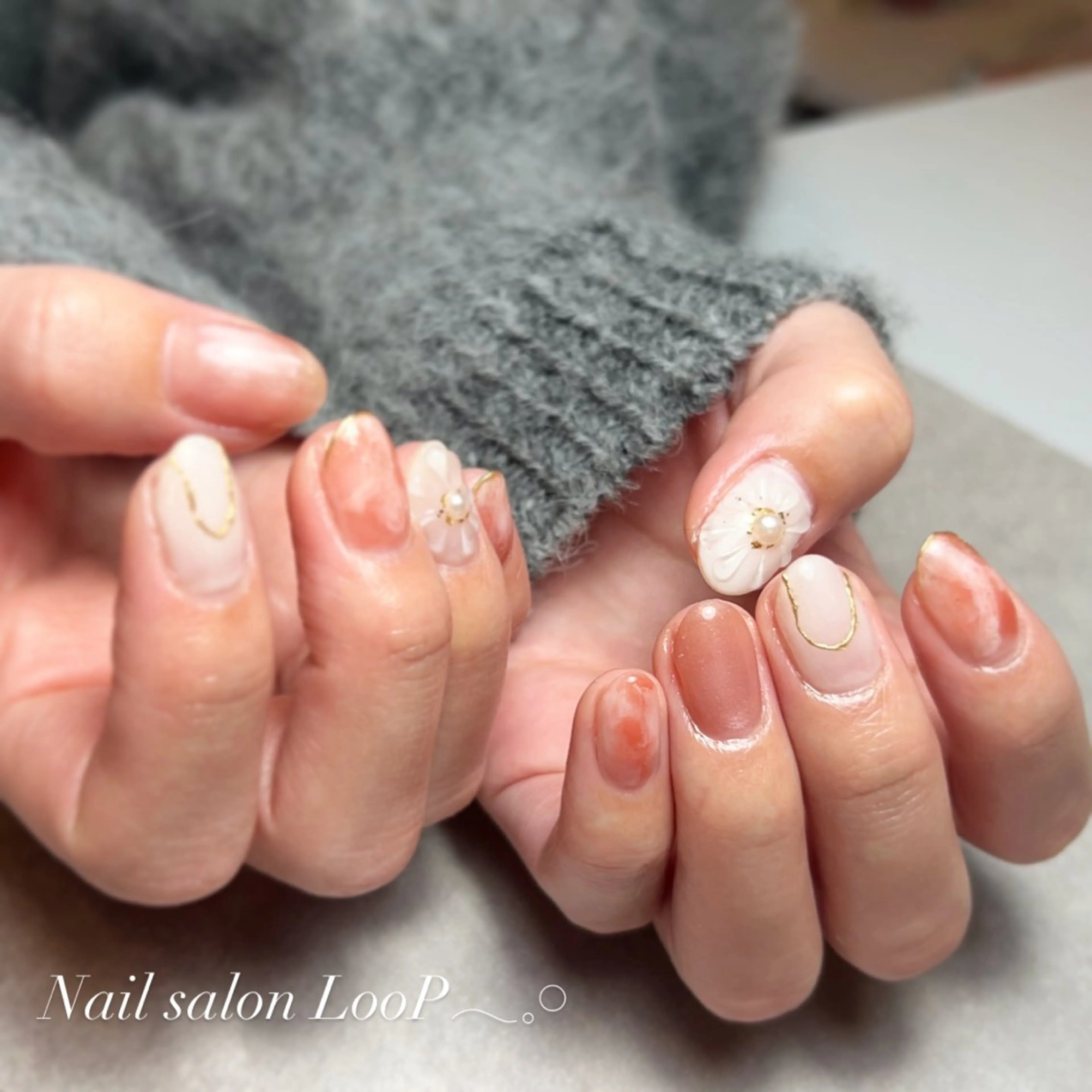 ネイル ニュアンスネイル ハンドネイル LooP - RECO-のネイルデザイン