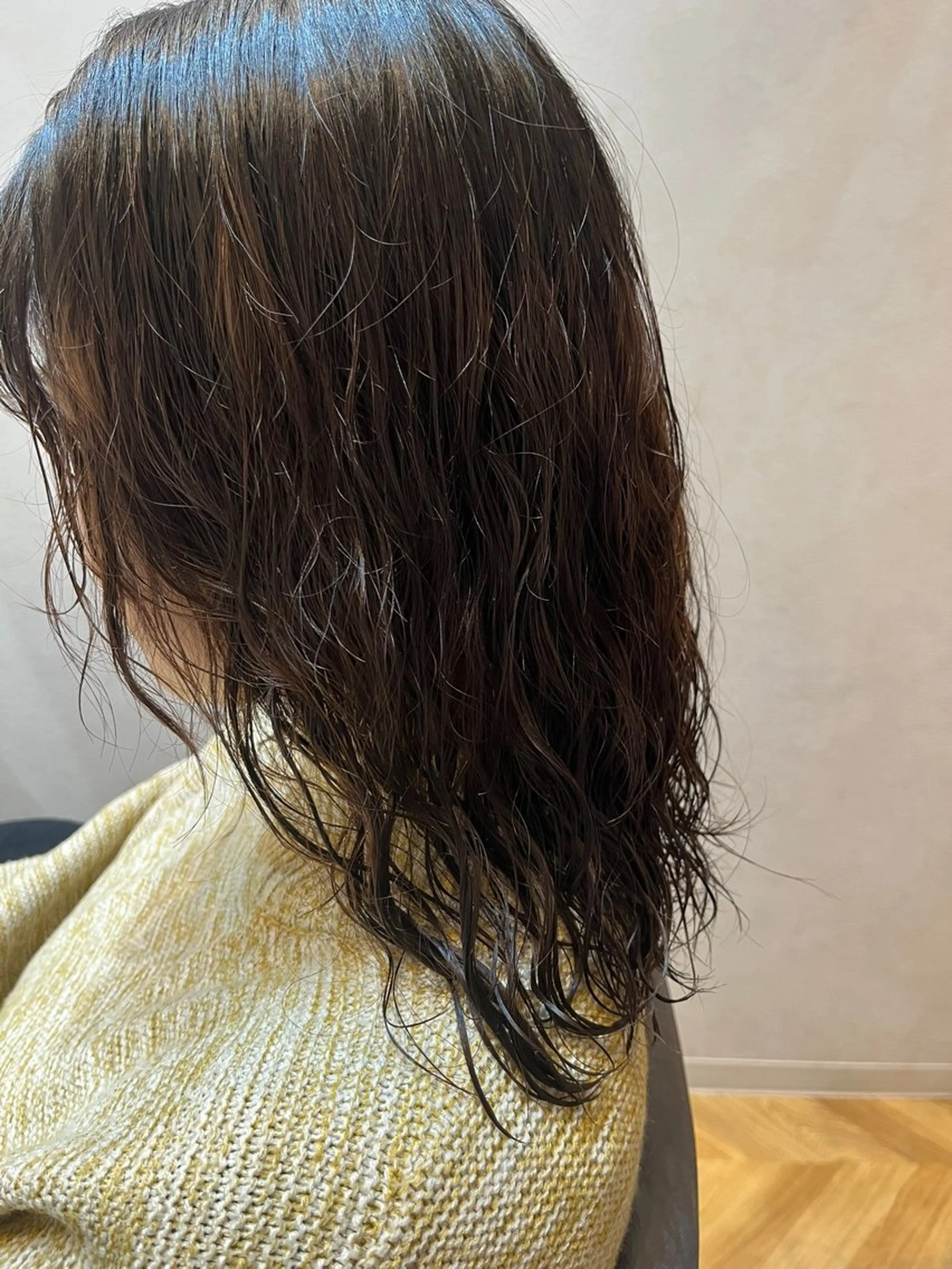 ミディアム パーマ ヘアカラー 💜N°大分💜 三浦のヘアスタイル