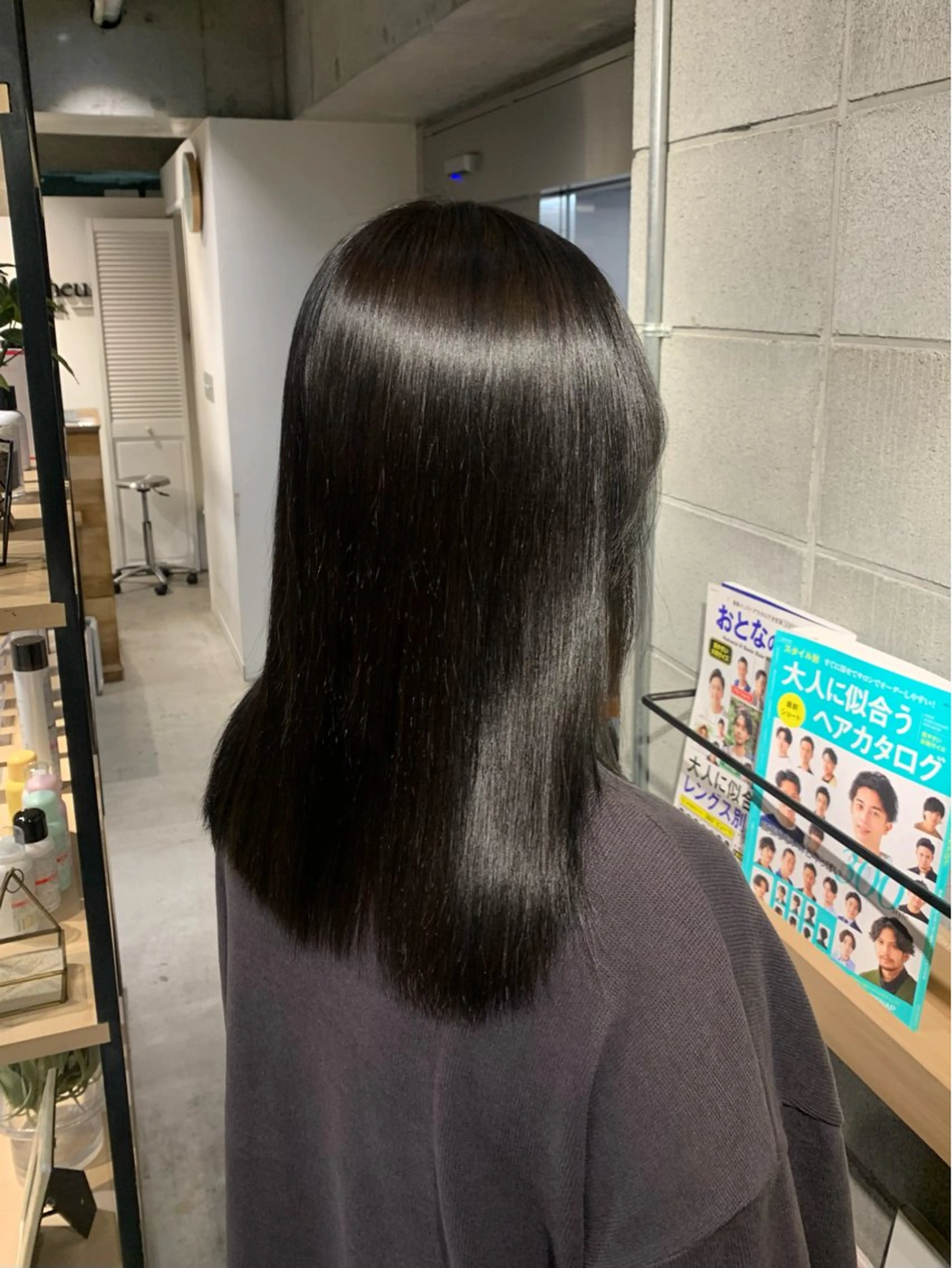 セミロング カラー ヘアアレンジ グレージュ オリーブグレージュ オリーブグレー 髪質改善 カット ヘアカラー 縮毛矯正 トリートメント ヘッドスパ 顔まわり/艶カラー/ 🤎himari🤎のヘアスタイル