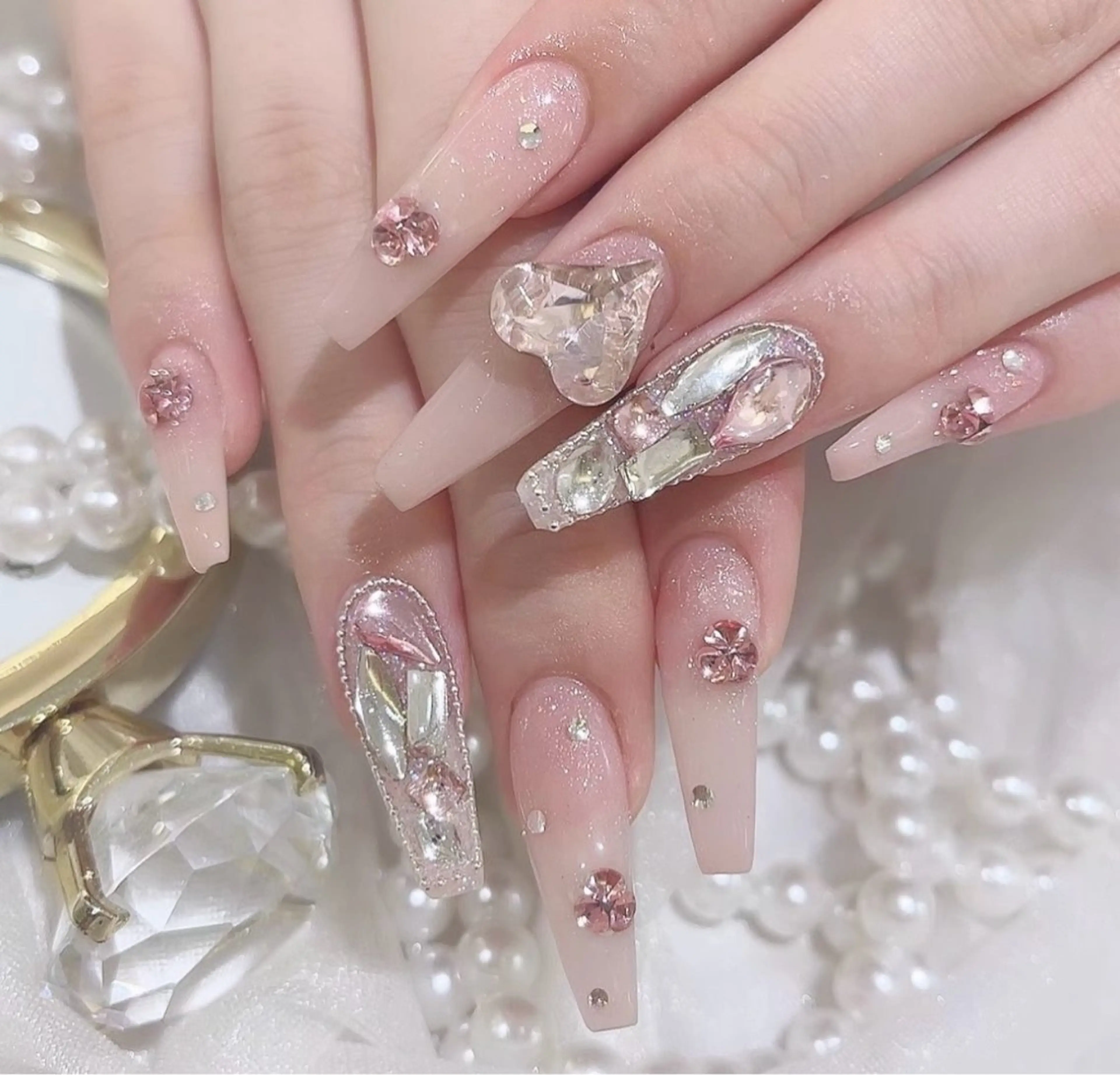 ネイル アートネイル Nie Nail Shinokuboのネイルデザイン