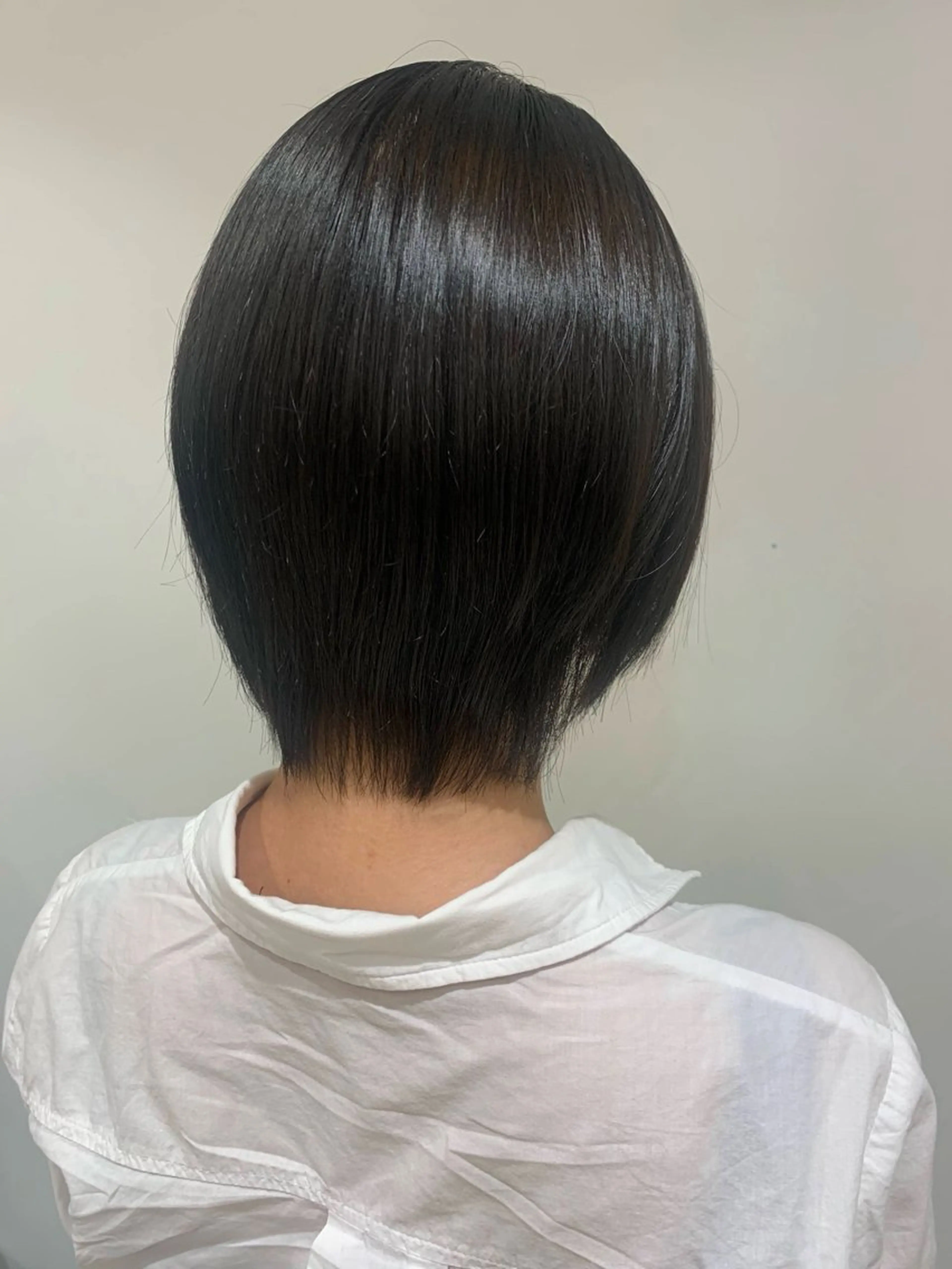 ショート ヘアカラー こちんだ ともかのヘアスタイル
