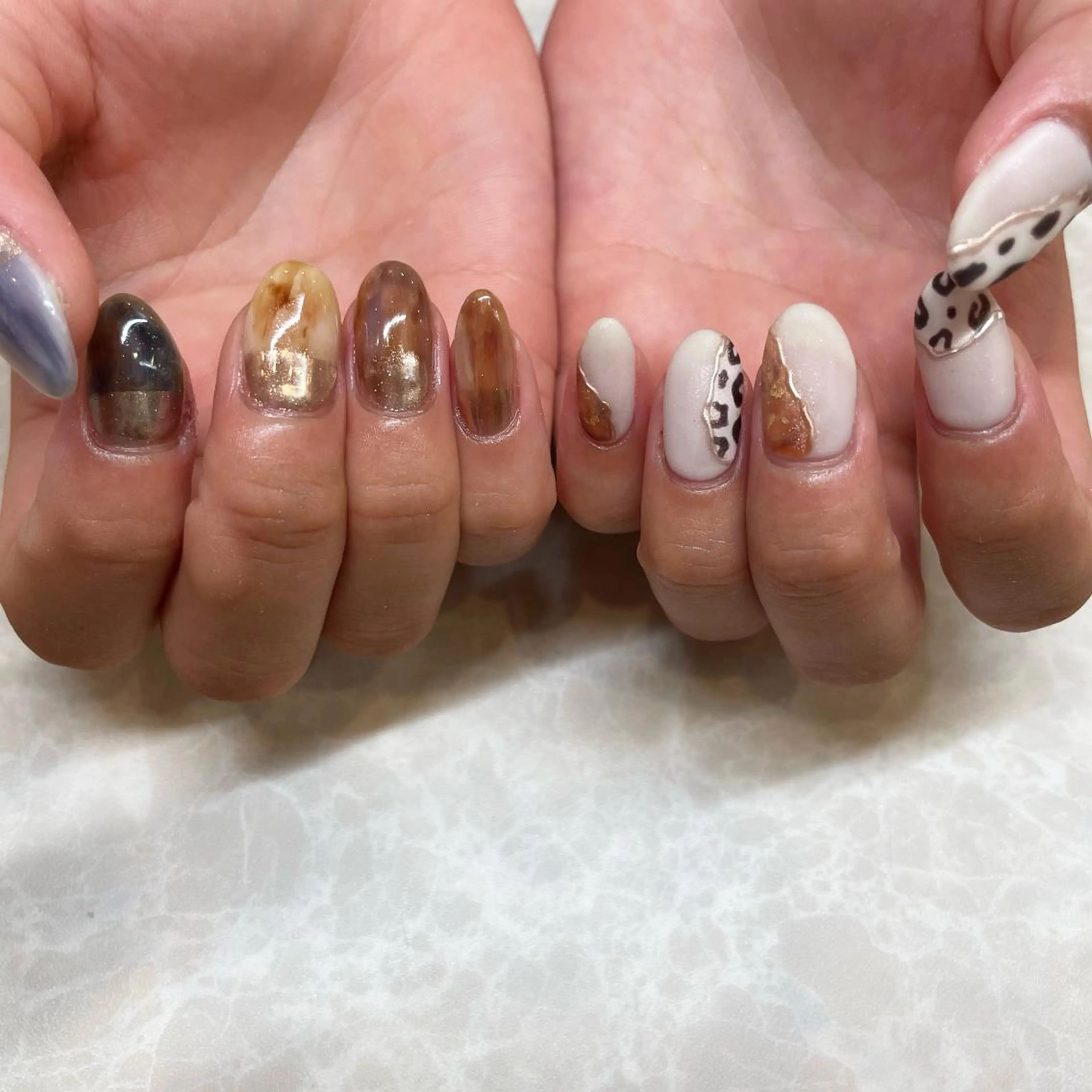 ネイル アニマル柄 ニュアンスネイル FILU MIA.のマツエク・マツパデザイン