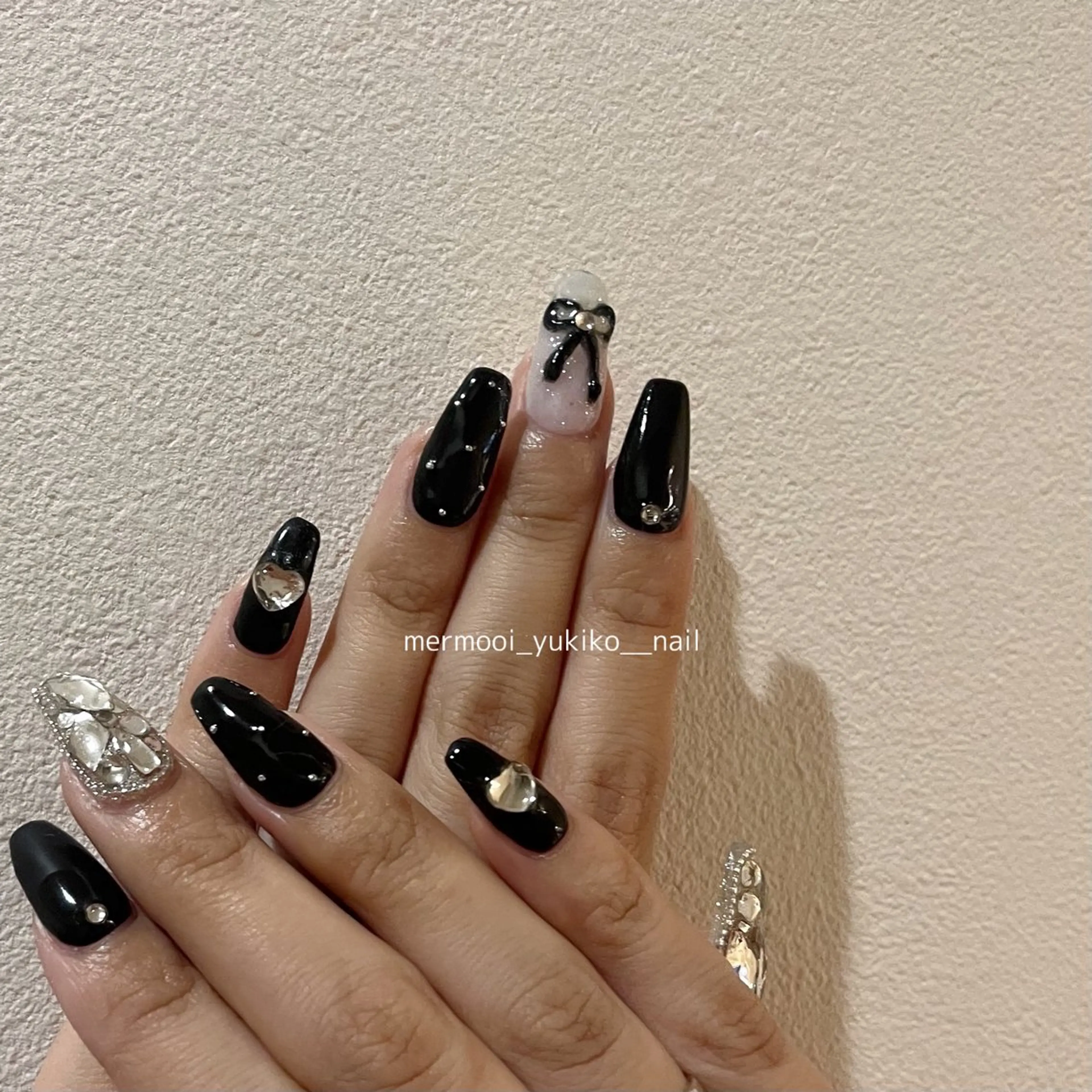 ネイル ハート ニュアンスネイル リボン ワンホンネイル ハンドネイル melumooi nailのネイルデザイン