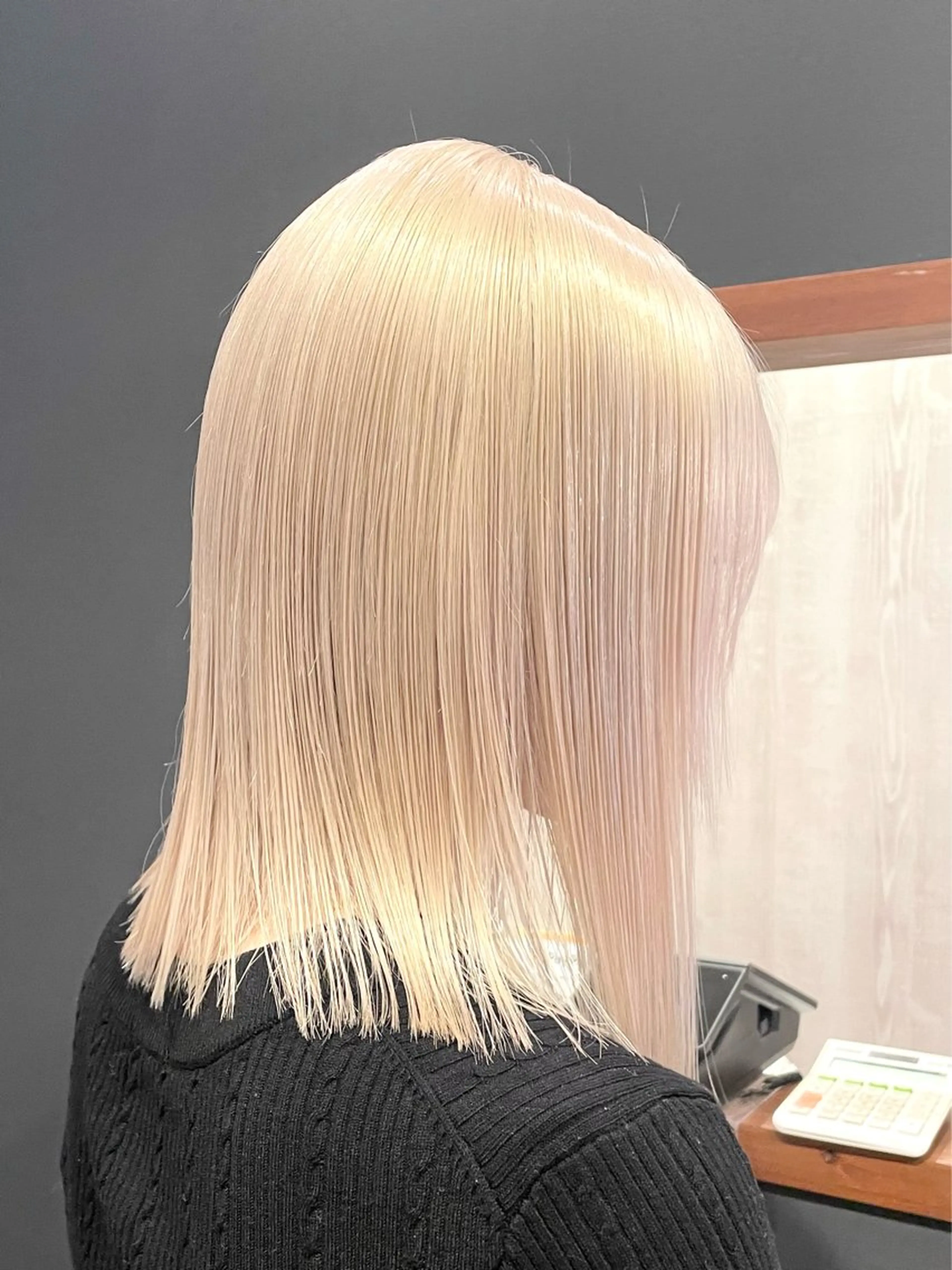 ミディアム 市川 澪のヘアスタイル