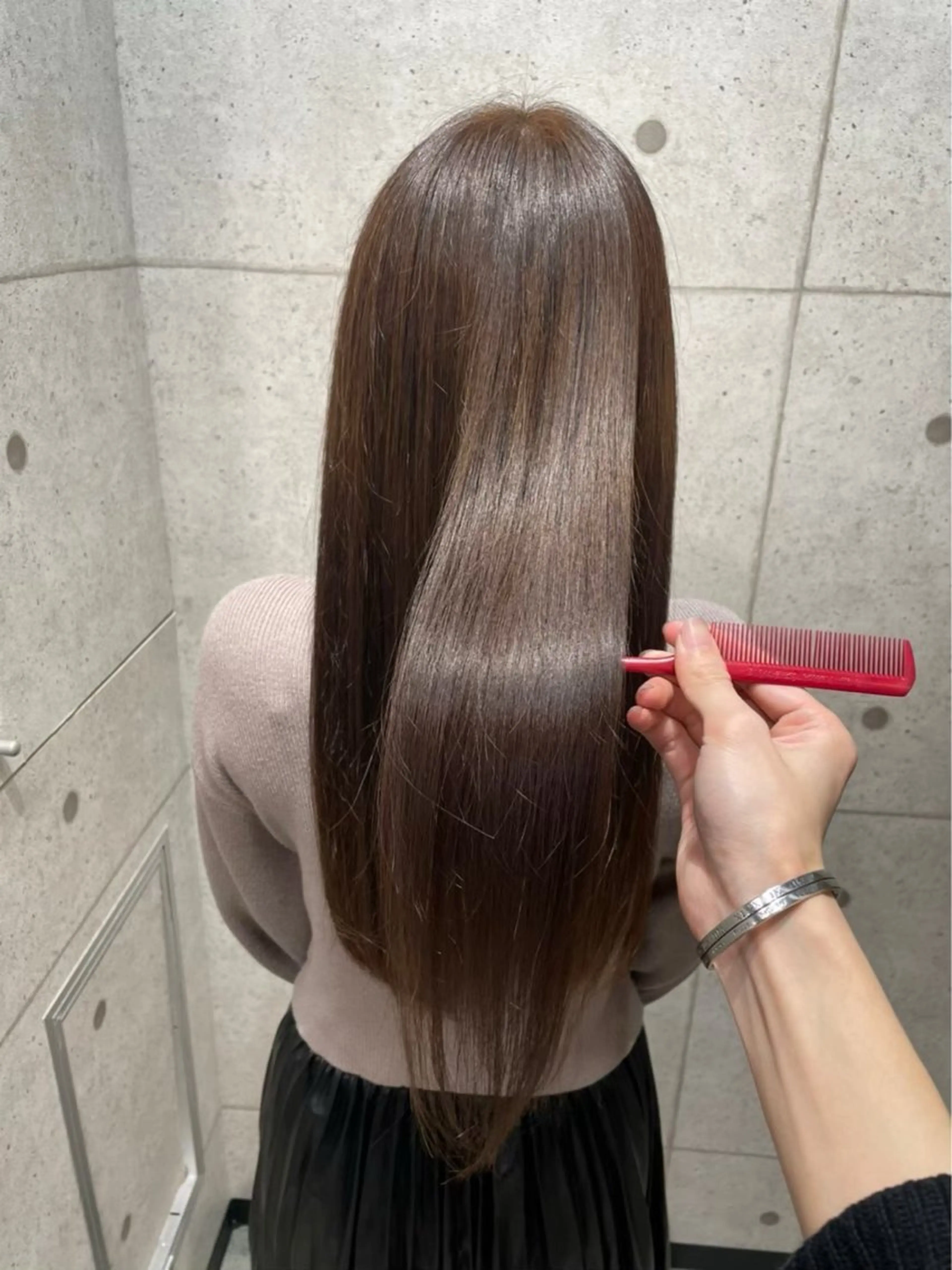 ロング かがみはやと 髪質改善/縮毛矯正のヘアスタイル