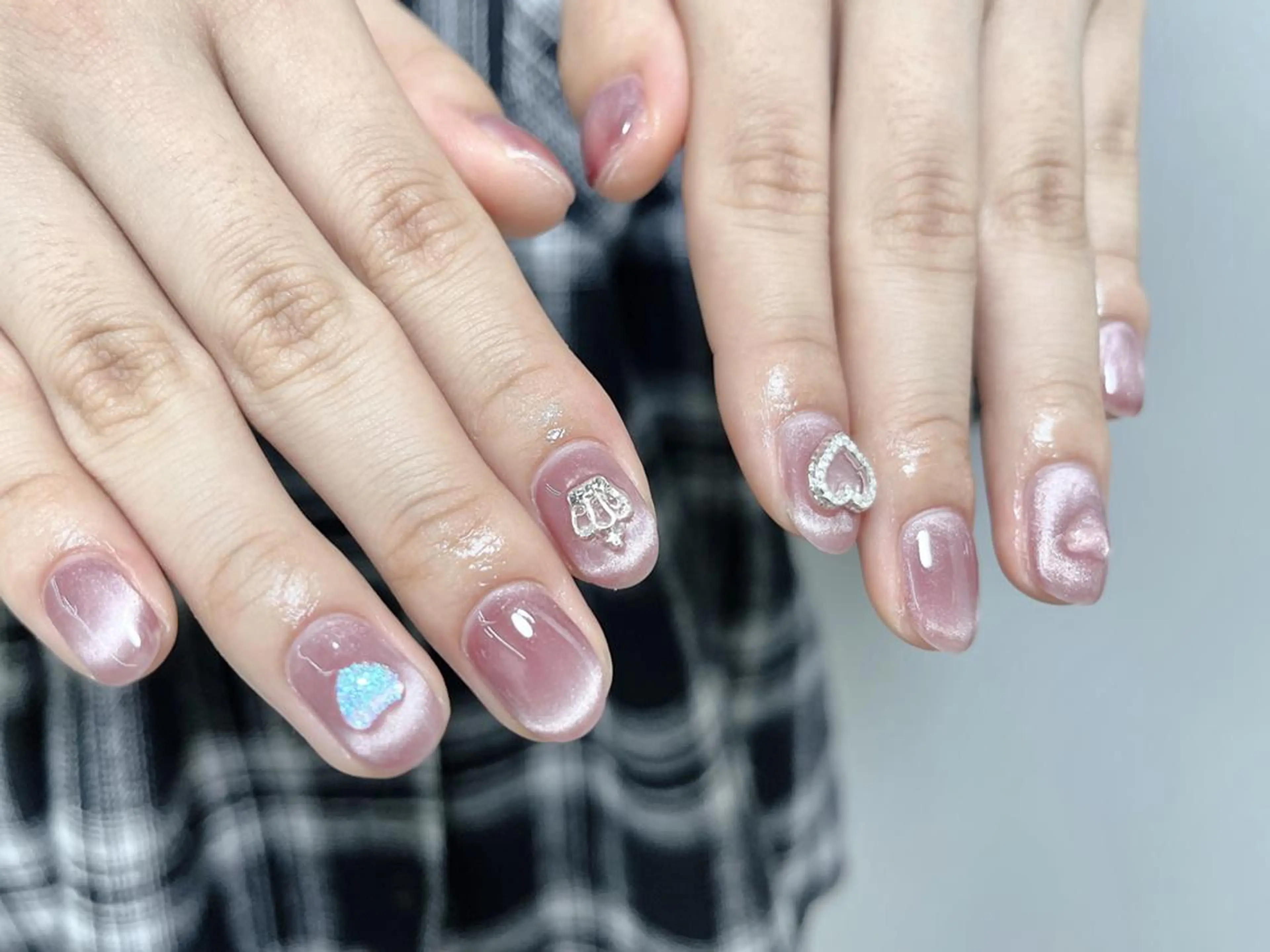 ネイル Shis_🦄shi 韓国風キラキラネイルのネイルデザイン