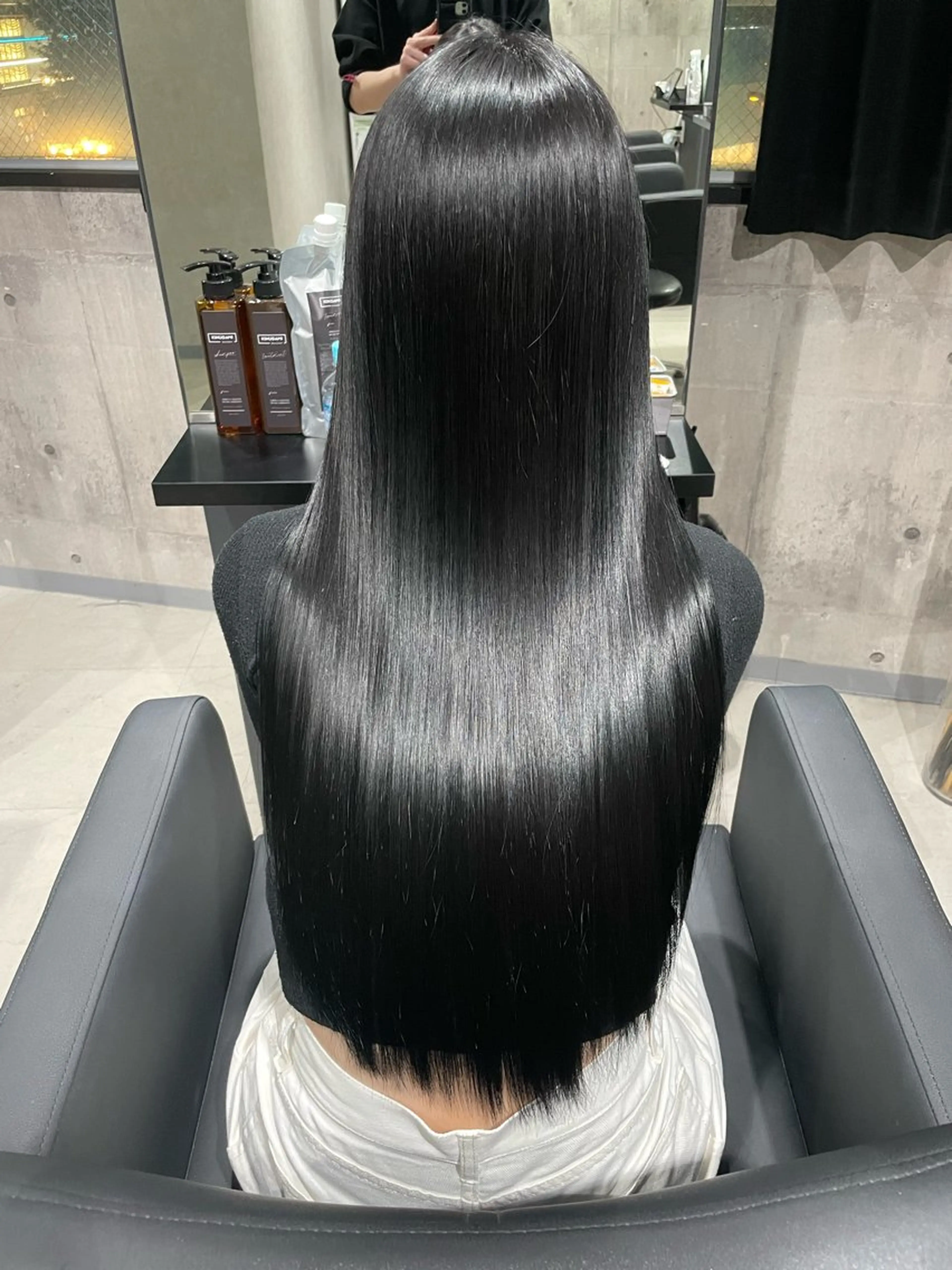 ロング カラー 黒髪 ブルーカラー ブルーブラック カット 縮毛矯正 トリートメント 🫧透明感/美髪🫧 Hiroakiのヘアスタイル