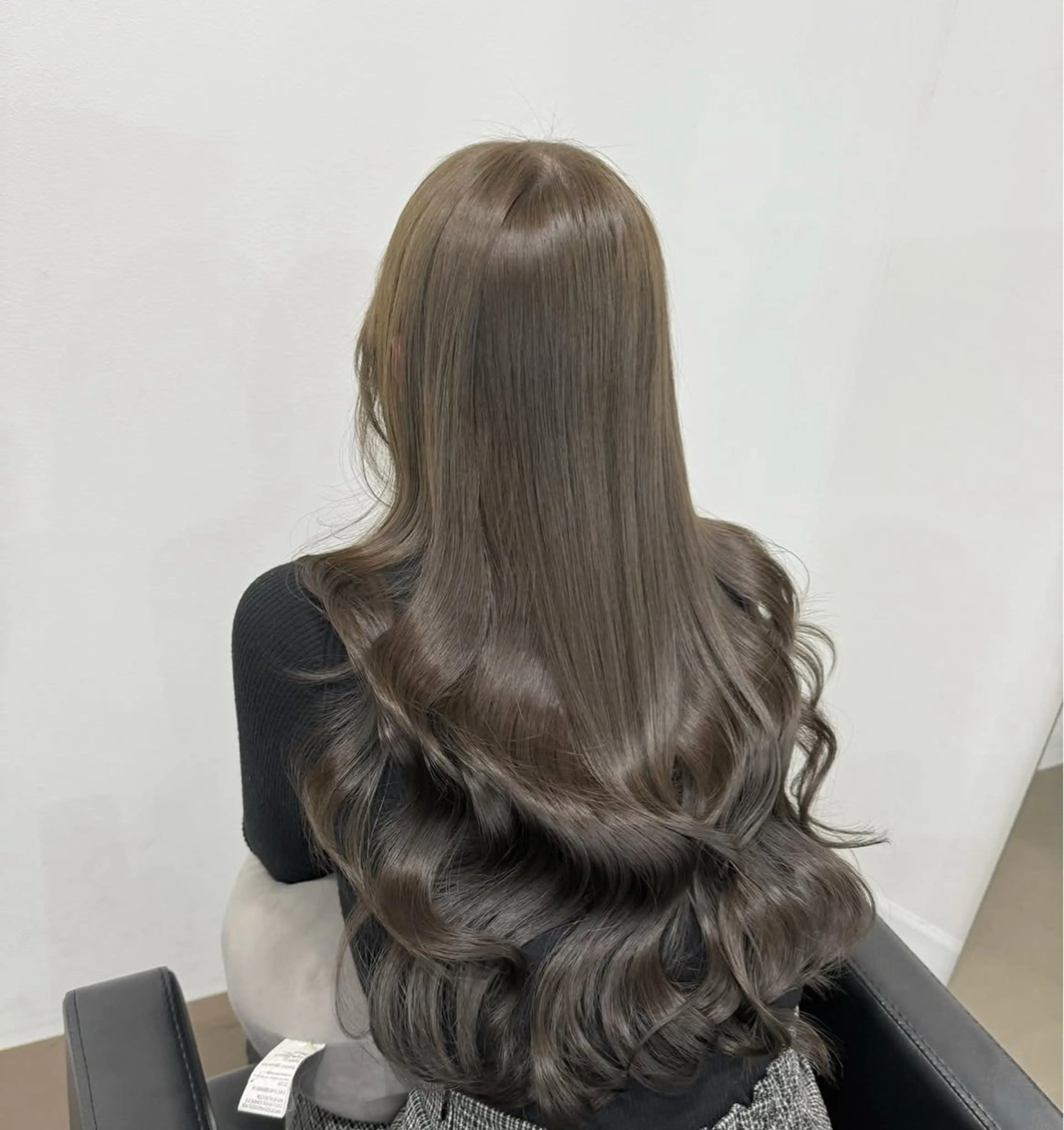 ロング カラー ヘアカラー トリートメント 川元 春奈のヘアスタイル