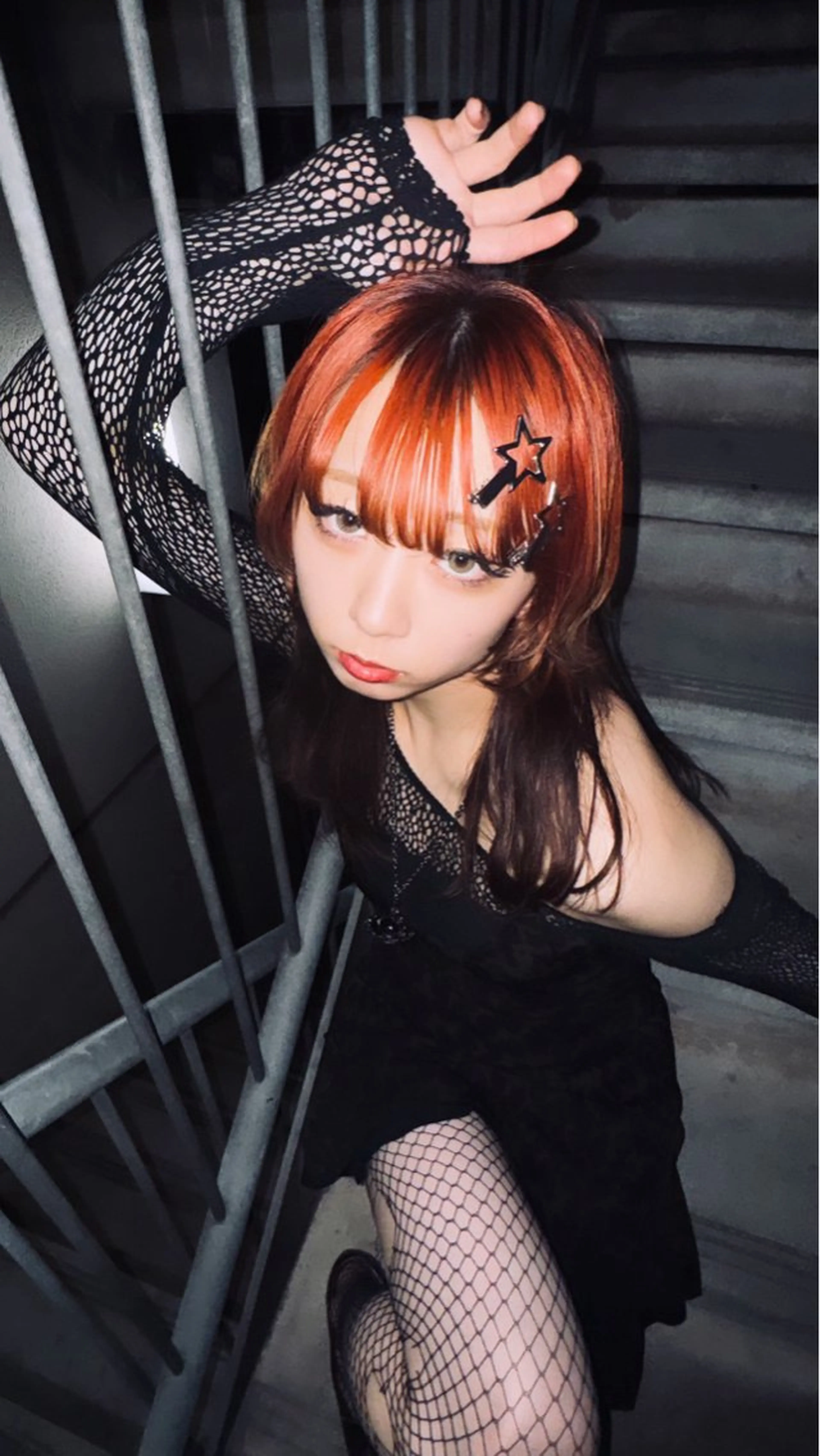 ロング カラー グラデーションカラー ロング ウルフカット 派手髪デザイン なかむらるか🐬💞のヘアスタイル