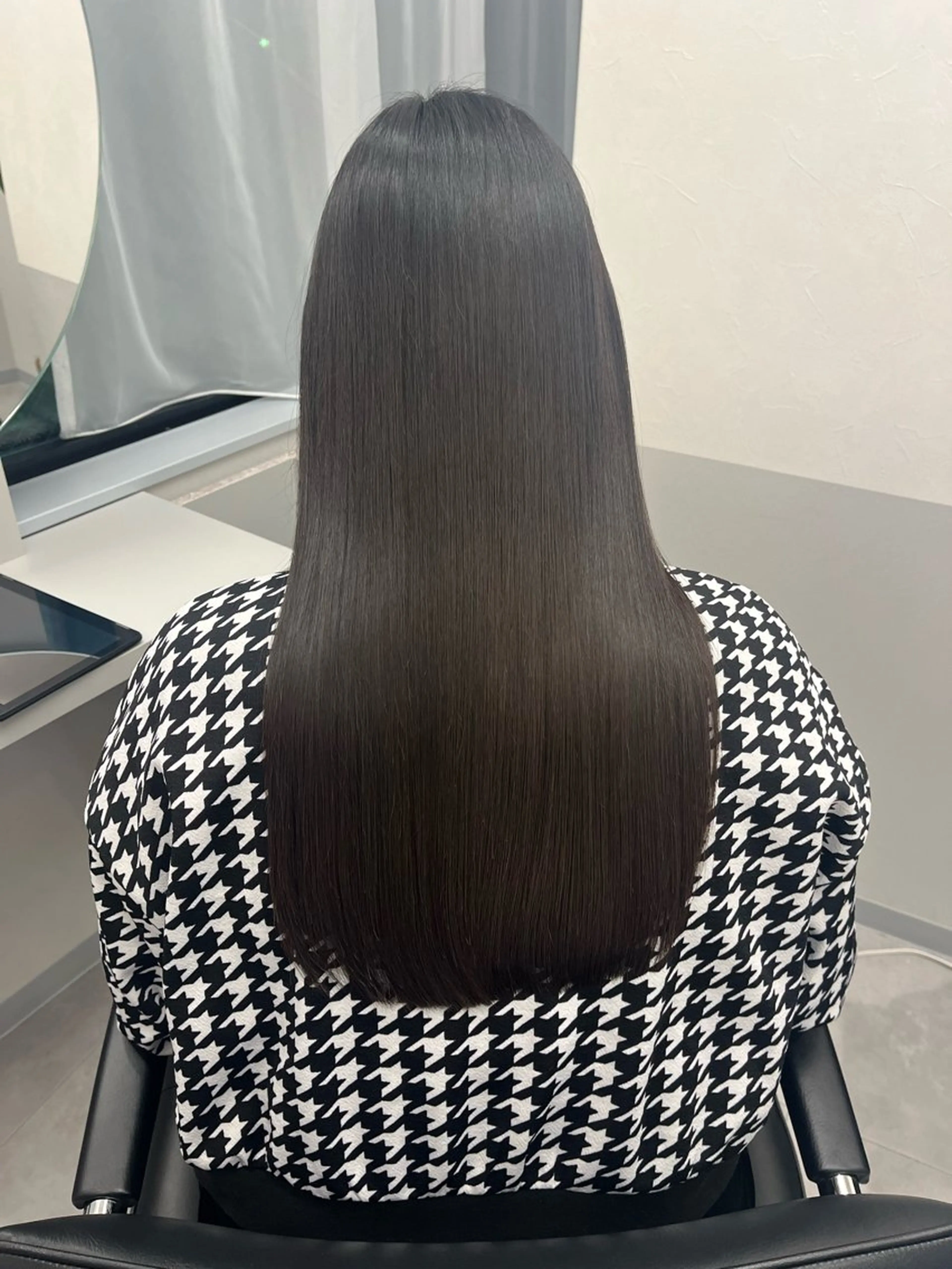 ロング カット 縮毛矯正 🩵tocca yui🩵のヘアスタイル