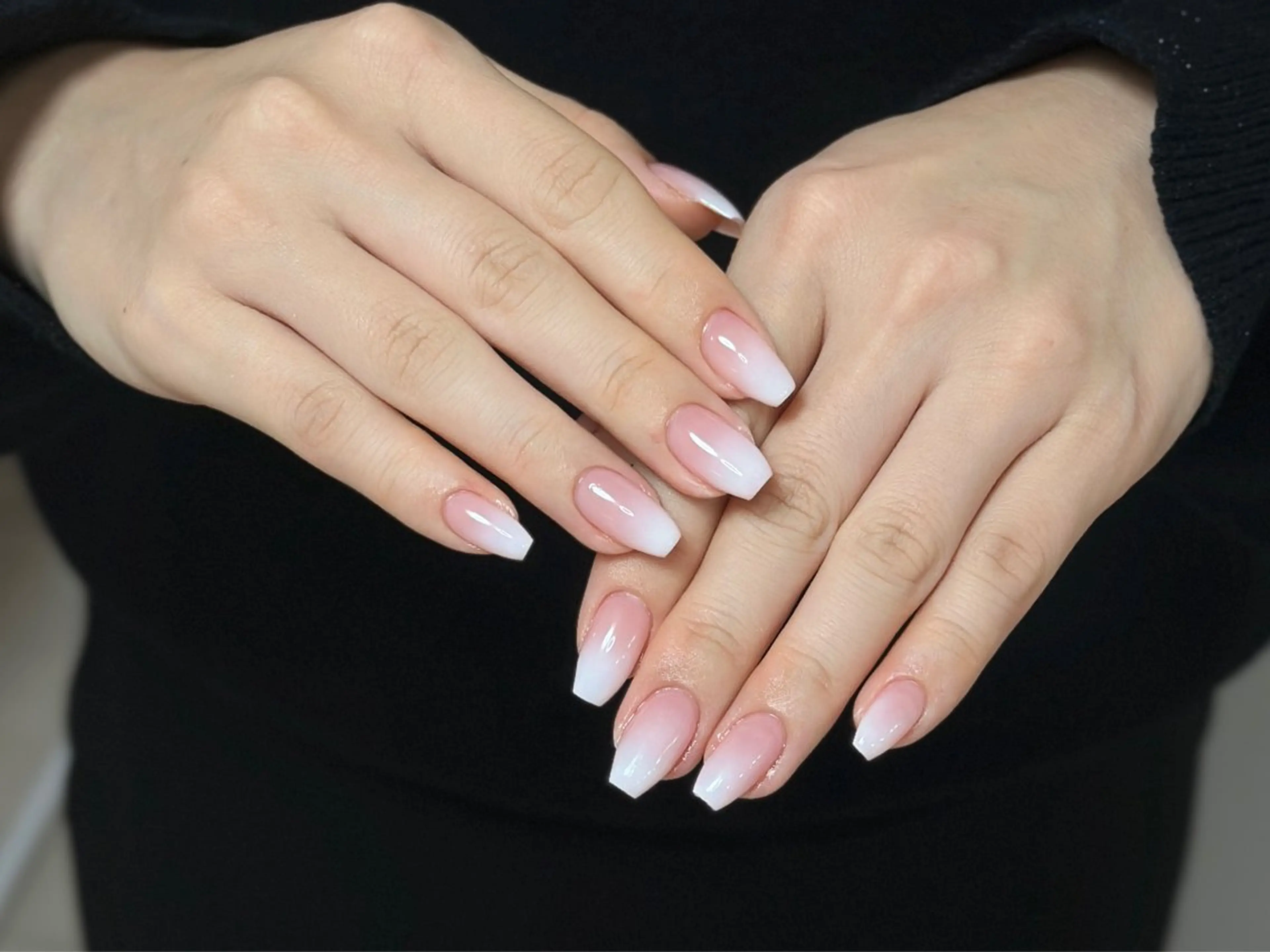 ネイル アートネイル オーロラネイル チークネイル フレンチネイル ガラスフレンチ 🎀YooLi Nail salonのネイルデザイン