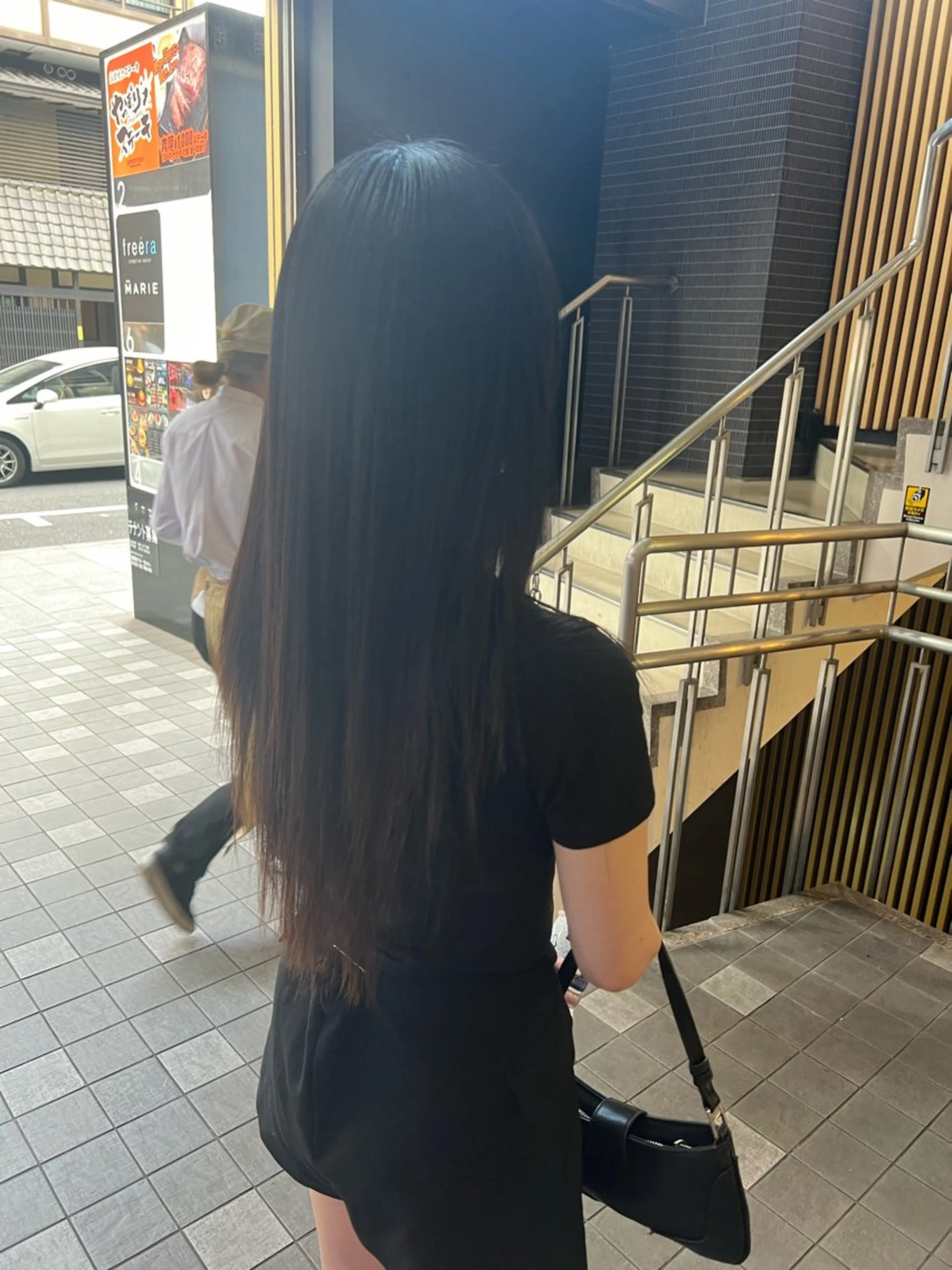 ロング ハイトーンカラー 坂本 翼のヘアスタイル