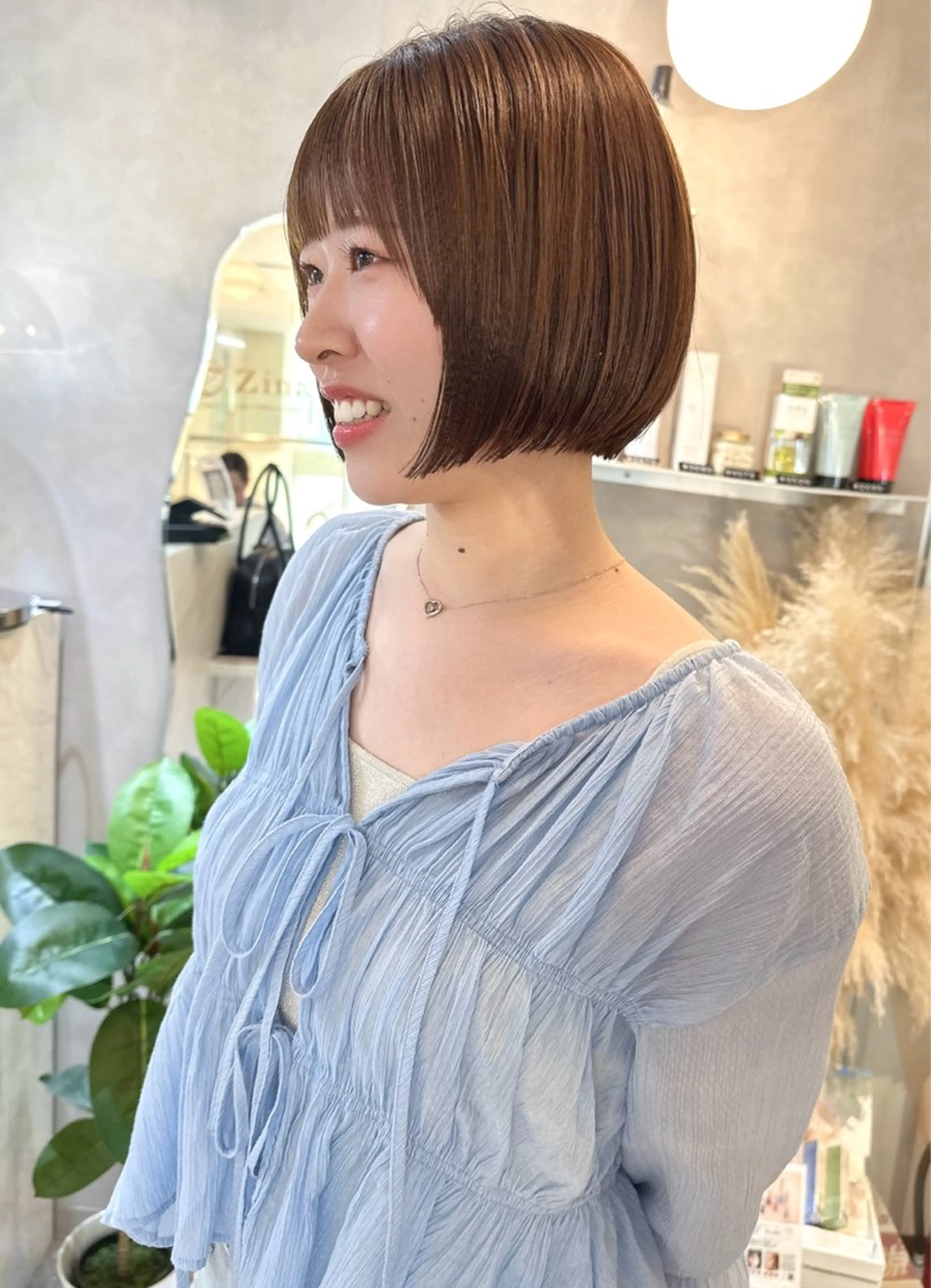 ショート カラー ベージュカラー ブラウンカラー ボブ カット ヘアカラー トリートメント レイヤー/ボブ/ 顔周り/yukinaのヘアスタイル