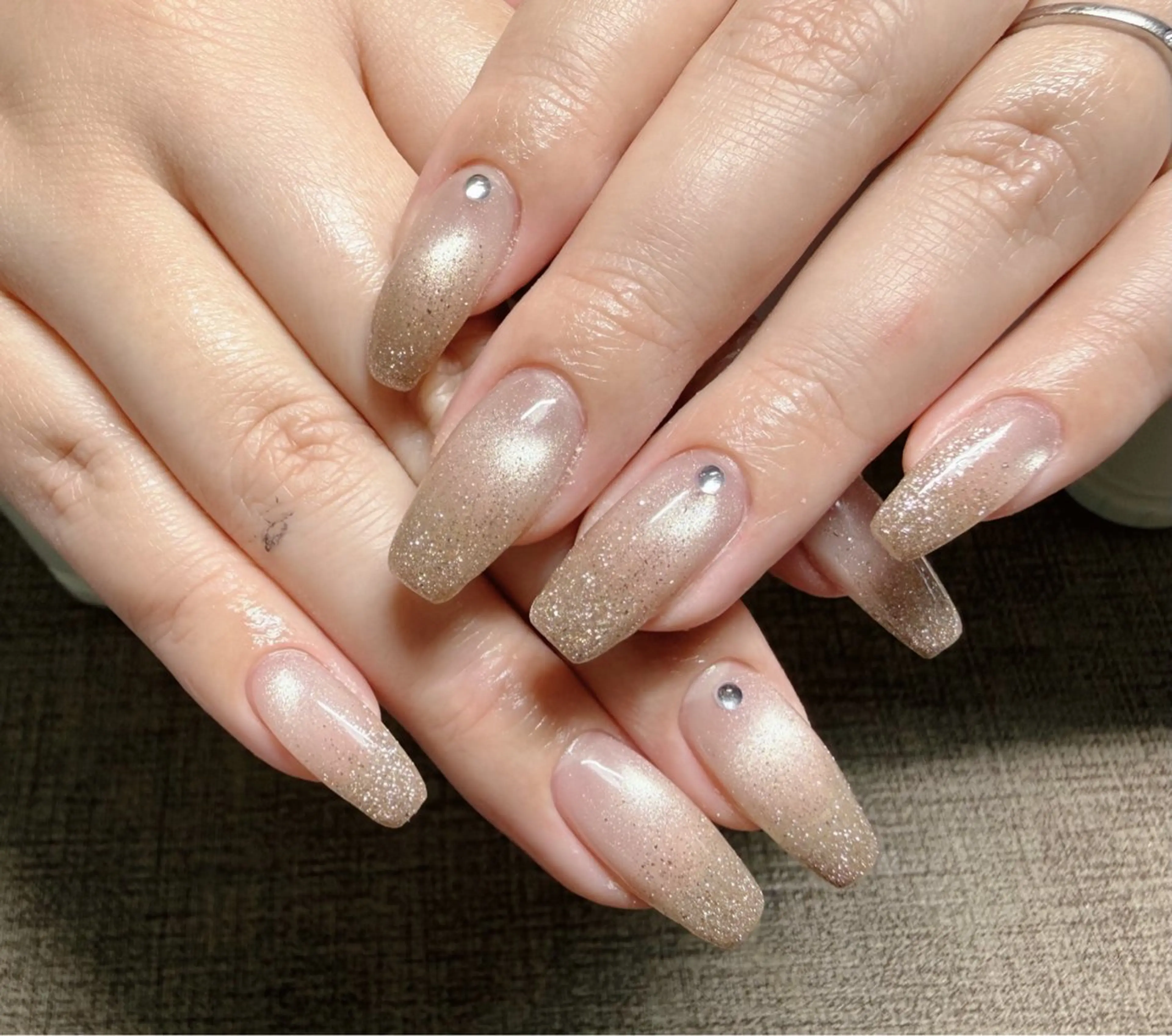 ネイル アートネイル べっ甲ネイル チークネイル 成人式 長さ出し ハンドネイル ハンドケア For you. Nail Salonのネイルデザイン