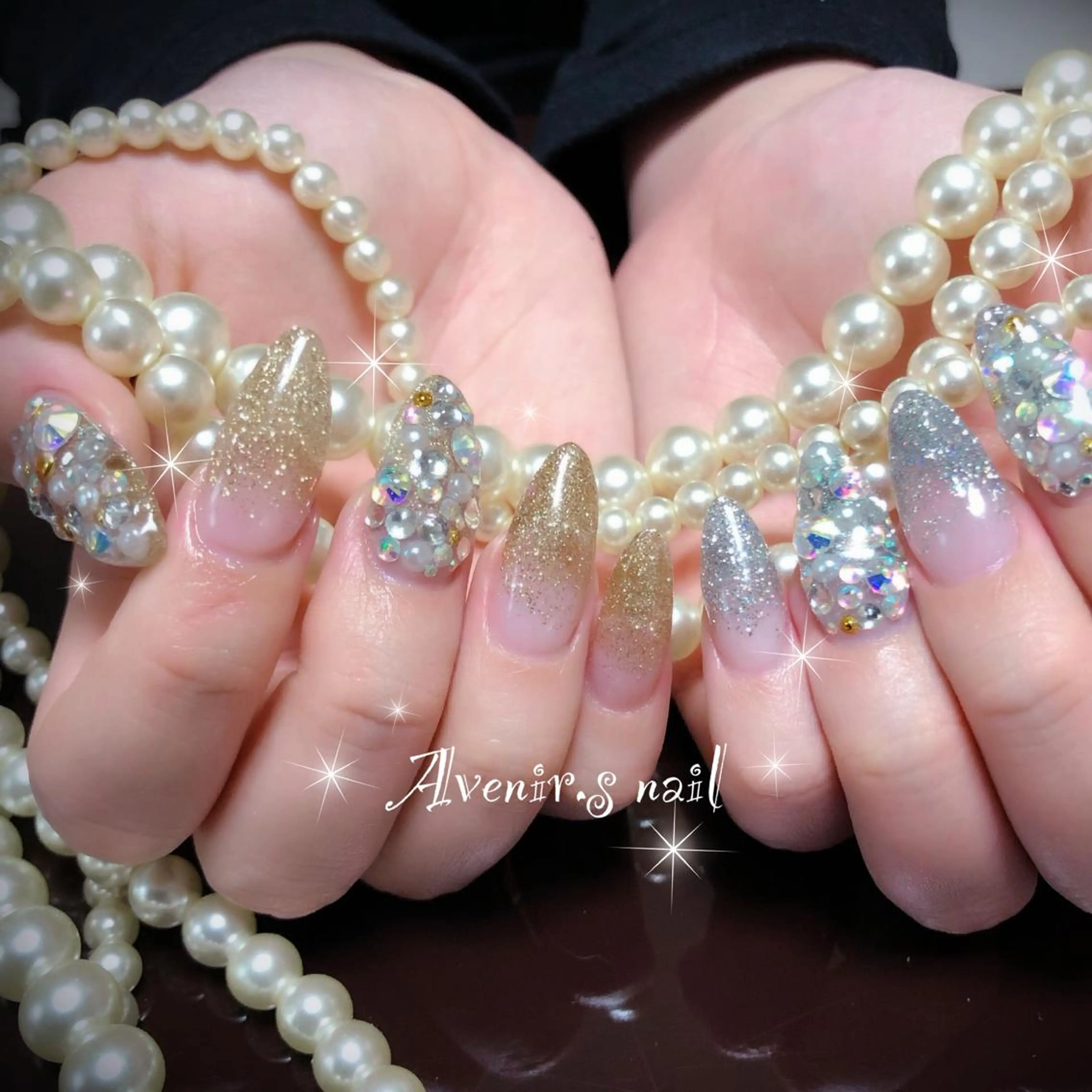 ネイル 卒業式 キラキラネイル Home Salon Avenir.のネイルデザイン