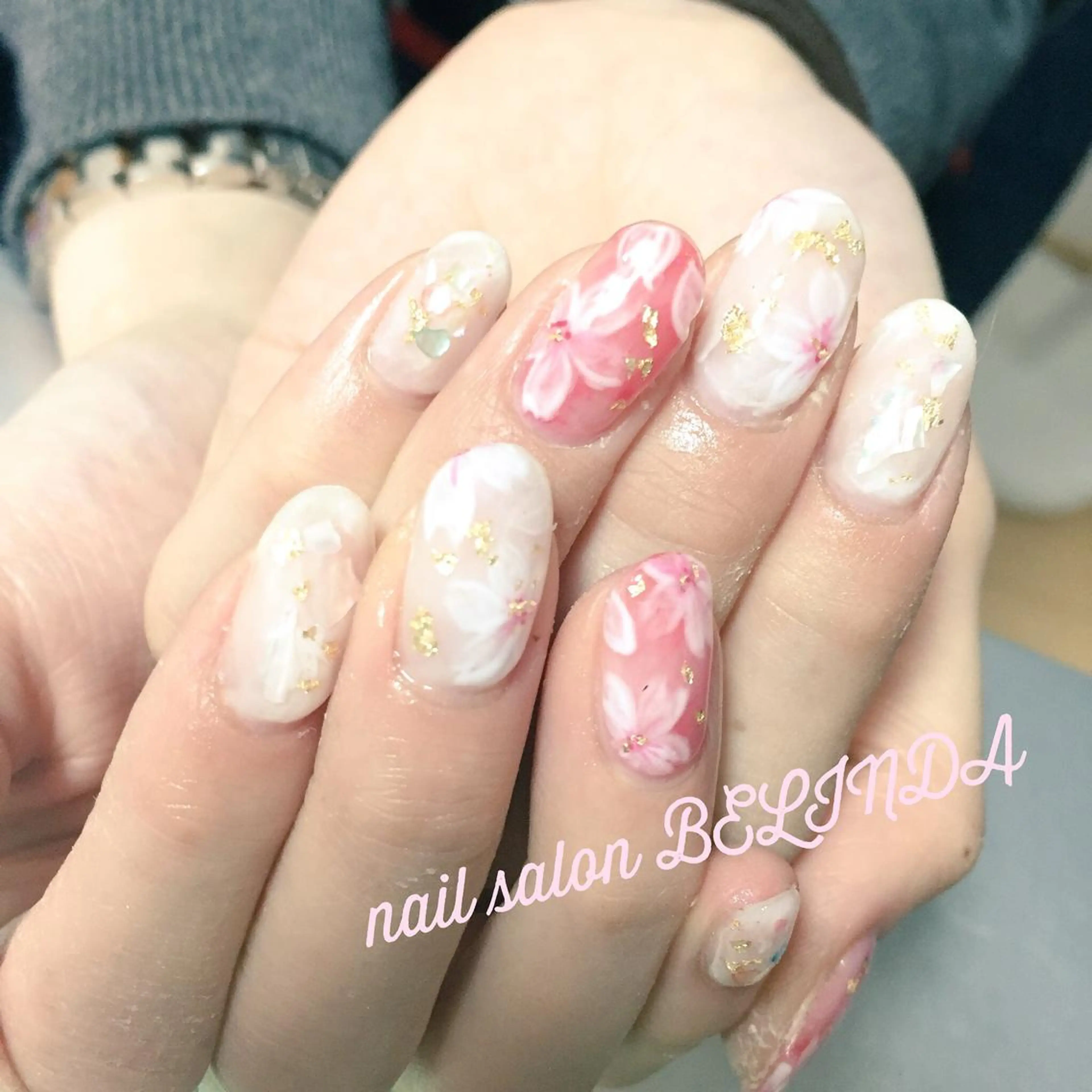 ショート ネイル 桜ネイル ハンドネイル 毛利 ゆりあのエステ・リラクイメージ