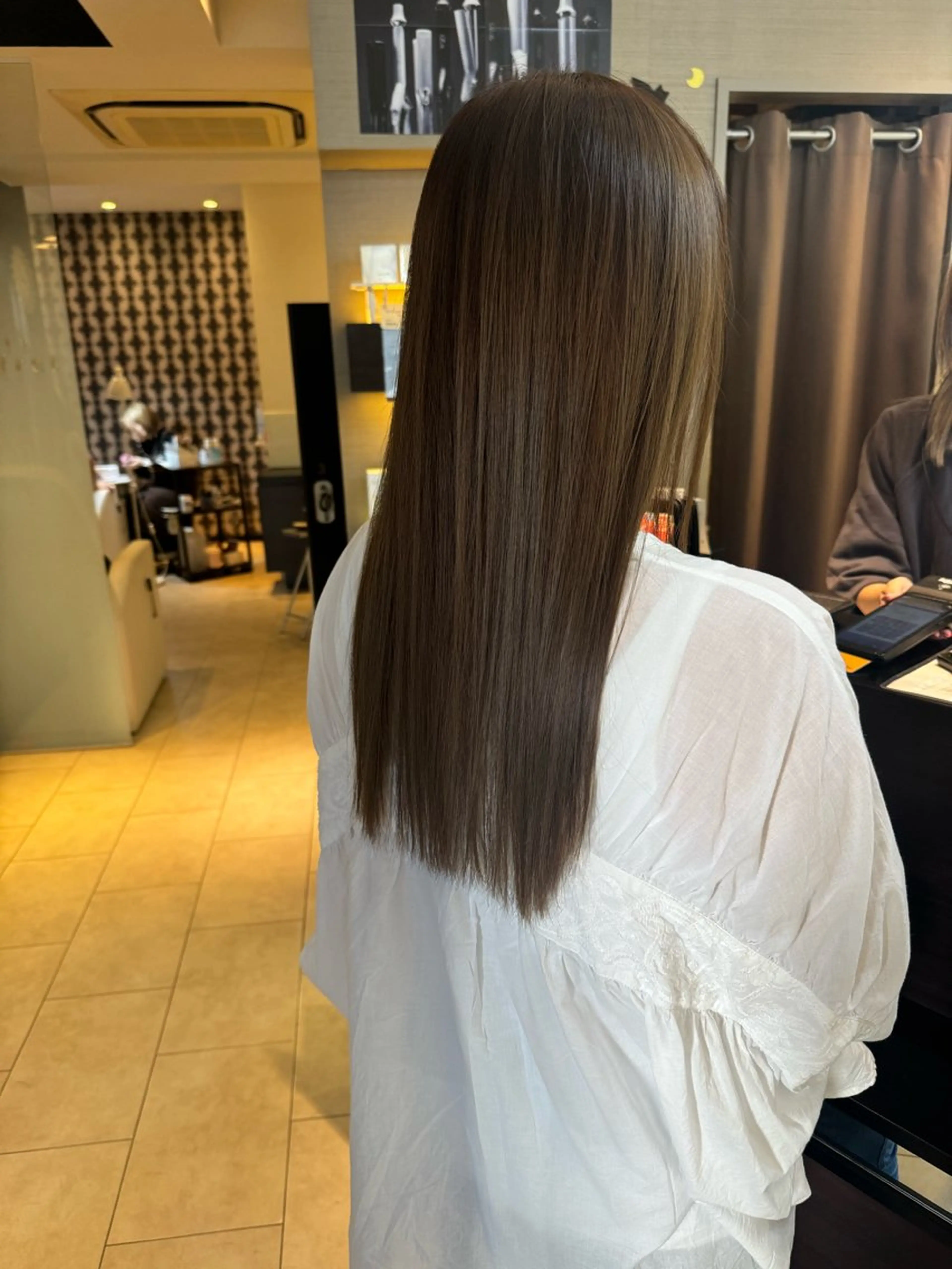 セミロング 縮毛矯正 🍒暖色カラー🍒 ✨髪質改善✨西村亜弥のヘアスタイル