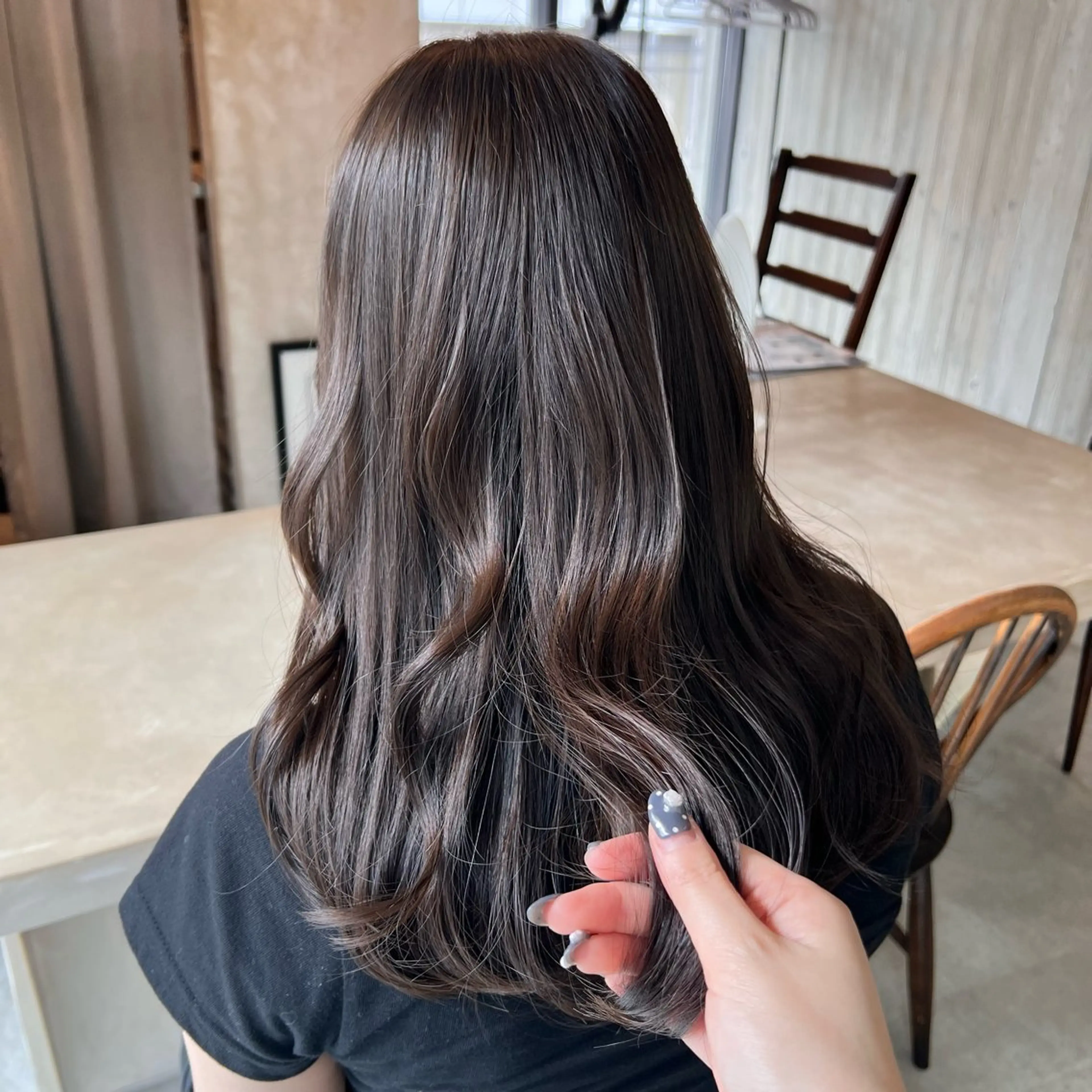 ロング カット ヘアカラー トリートメント オオバヤシ マホのヘアスタイル