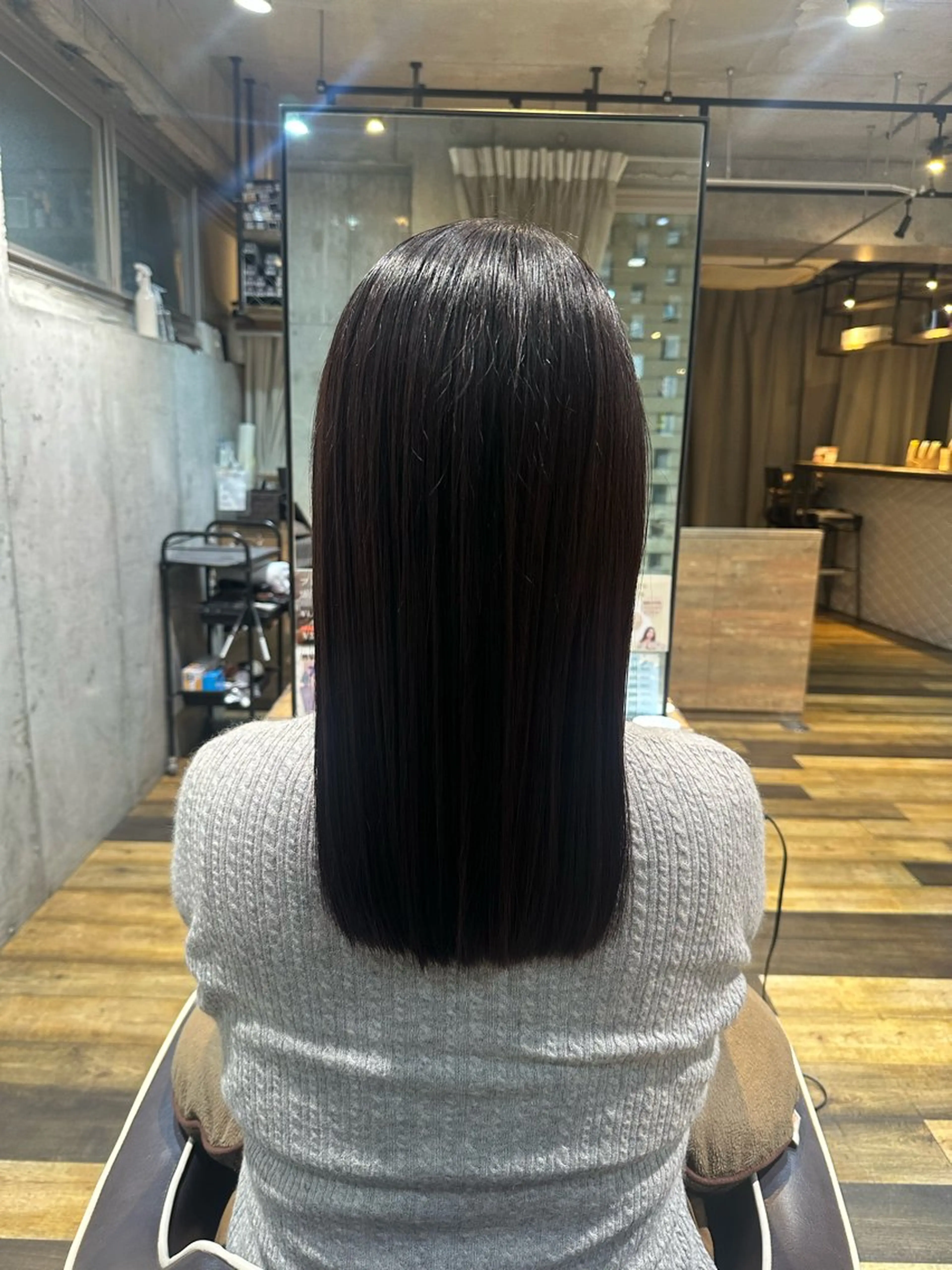 セミロング カラー ヘアカラー flannel 優介のヘアスタイル