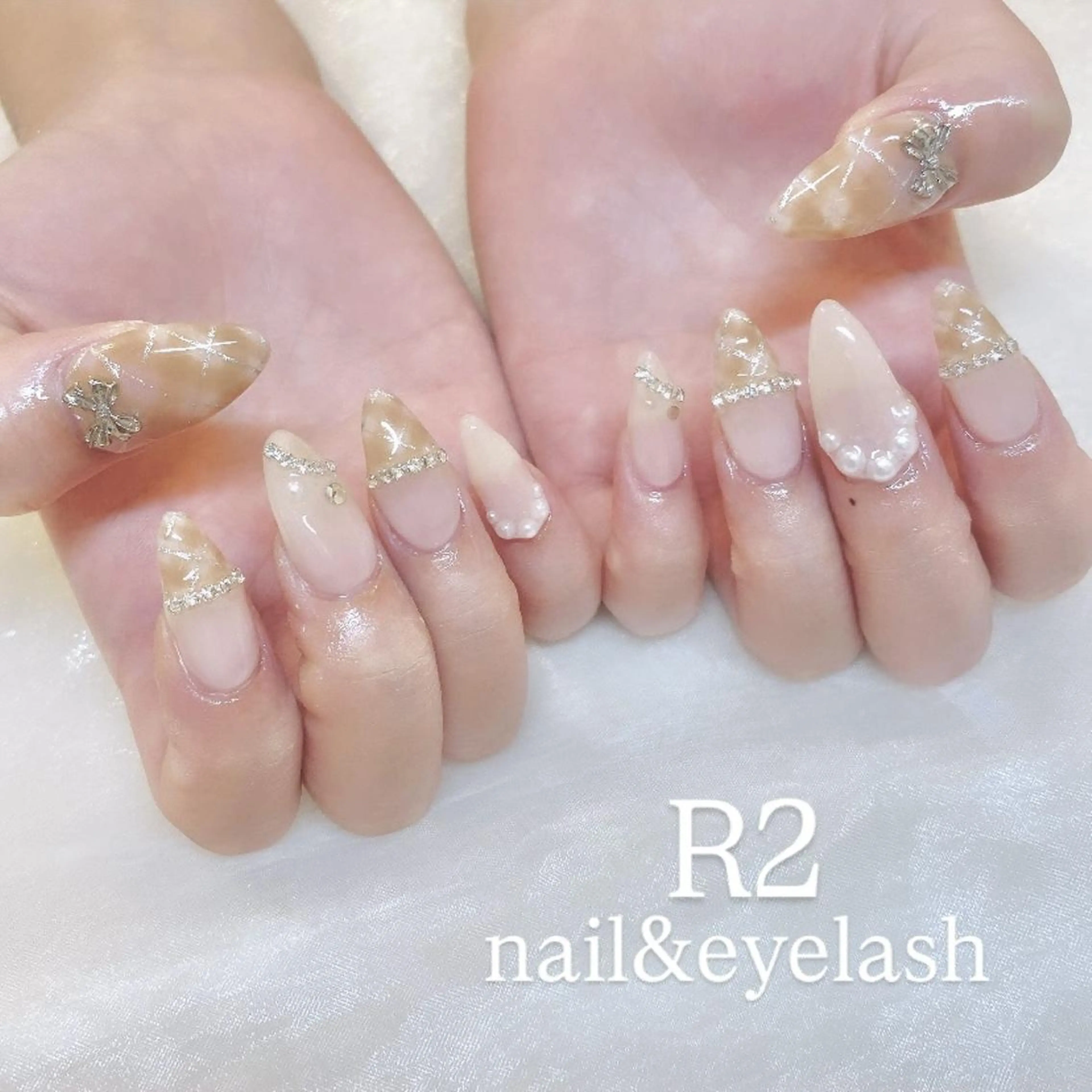 ネイル R2 予約担当のネイルデザイン
