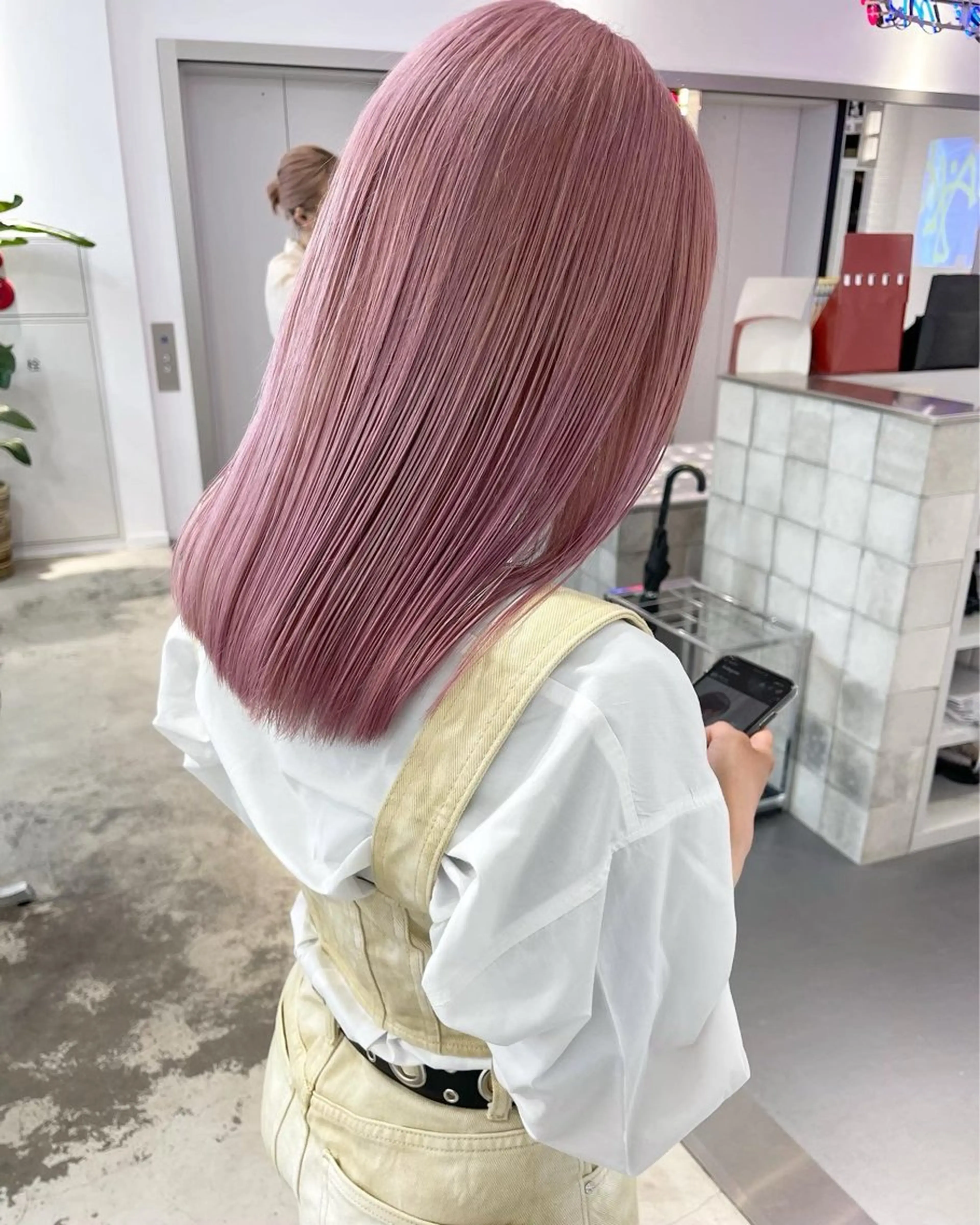 セミロング カラー ヘアアレンジ ippo所属・💎韓国ヘア/ 艶カラー💎souのヘアスタイル