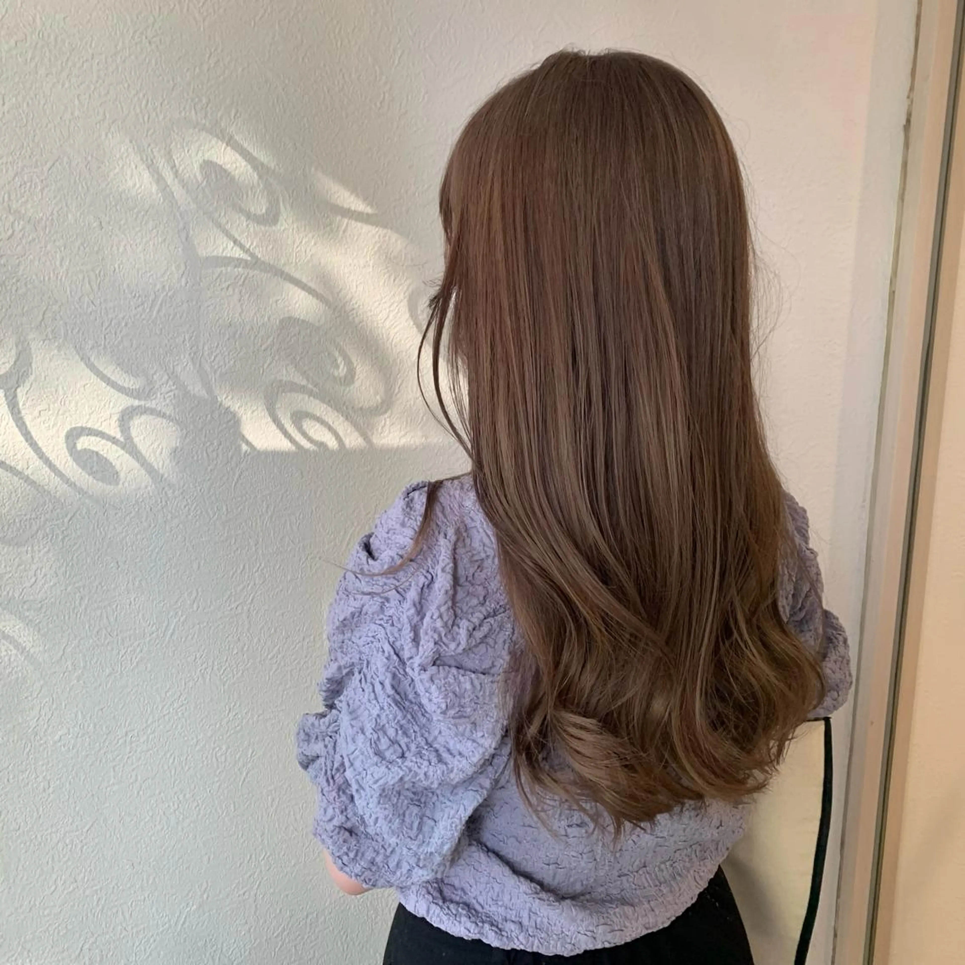 ロング ハッシュ・ウルフ🐺 小顔レイヤー松山直史のヘアスタイル