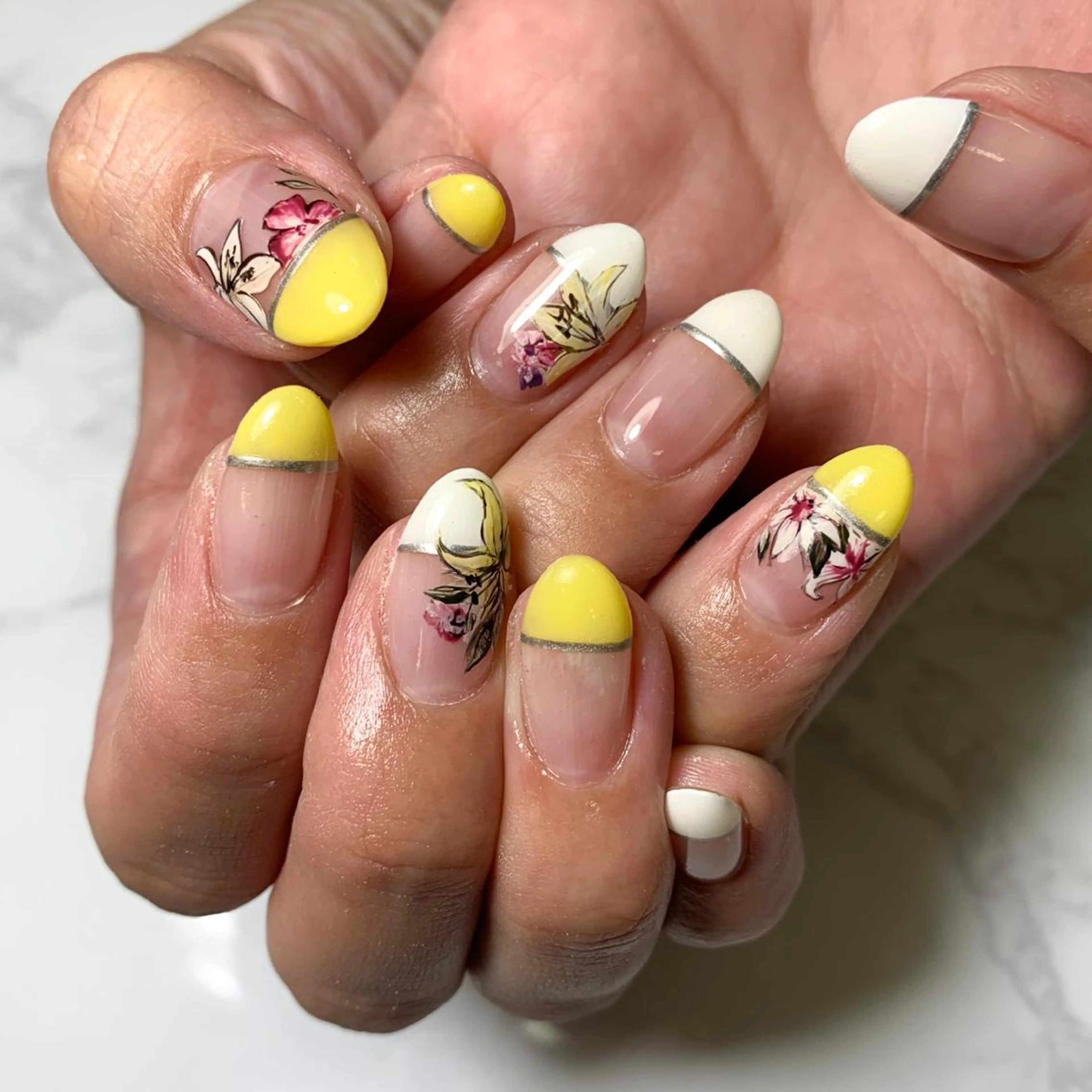 ネイル ハンドネイル FIORITURA aiのネイルデザイン