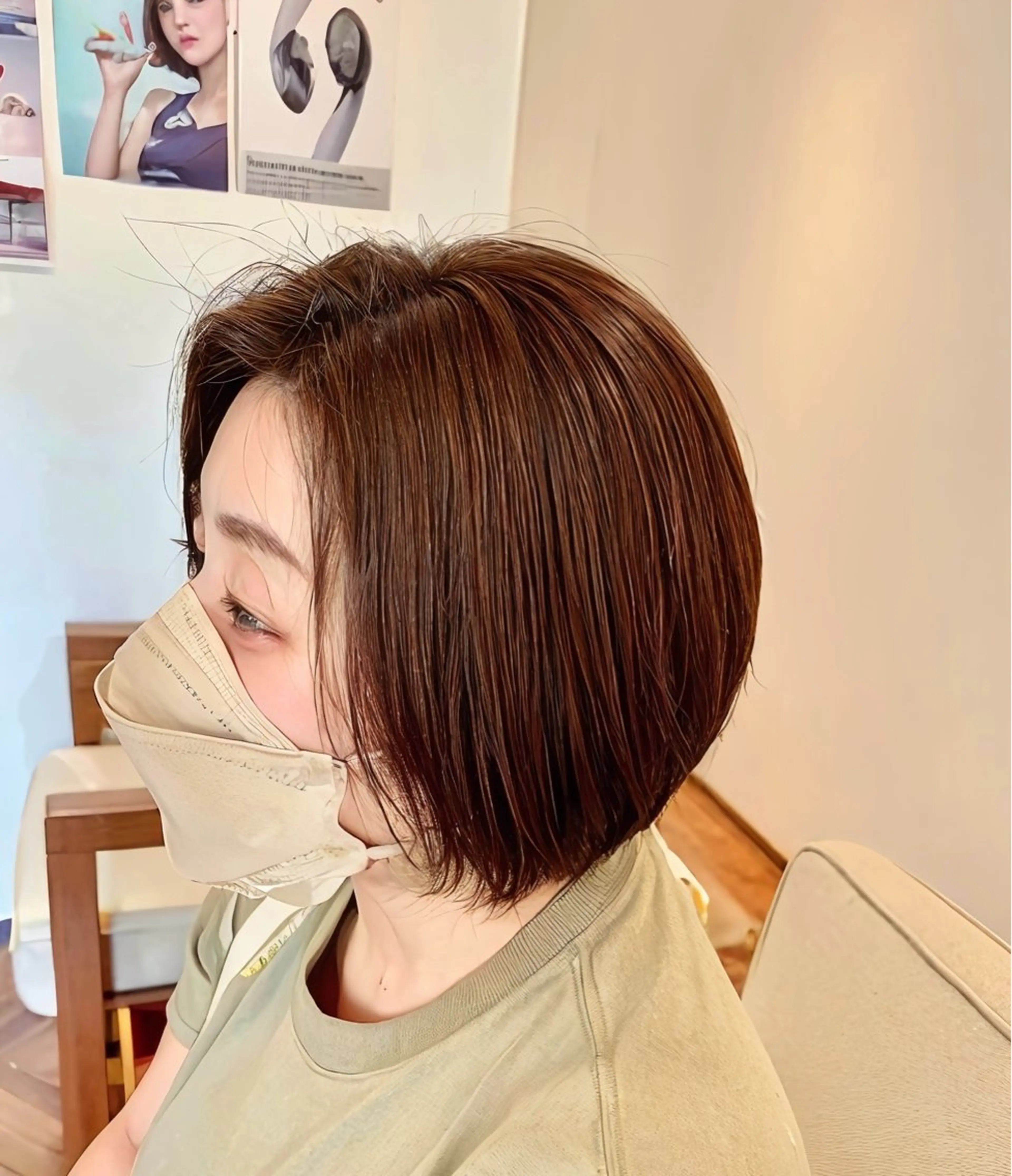 ショート カラー ショートボブ イヤリングカラー イルミナカラー ボブ ショートヘア comfy(コンフィー)所属・秋山知穂ショート/ 縮毛矯正はお任せ🧸のヘアスタイル