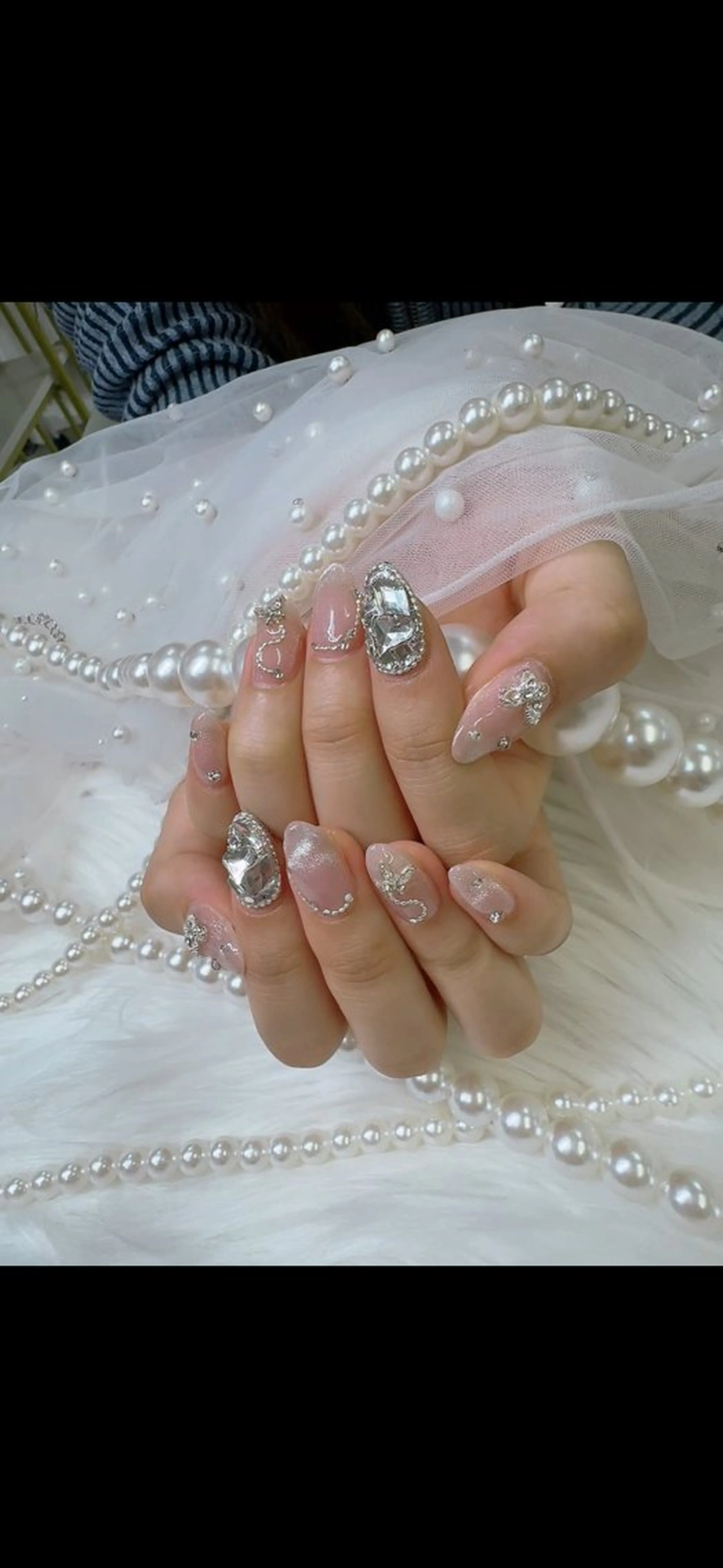 ネイル アートネイル ボルドー チークネイル ドット フットネイル ハンドネイル Queeens nailのネイルデザイン