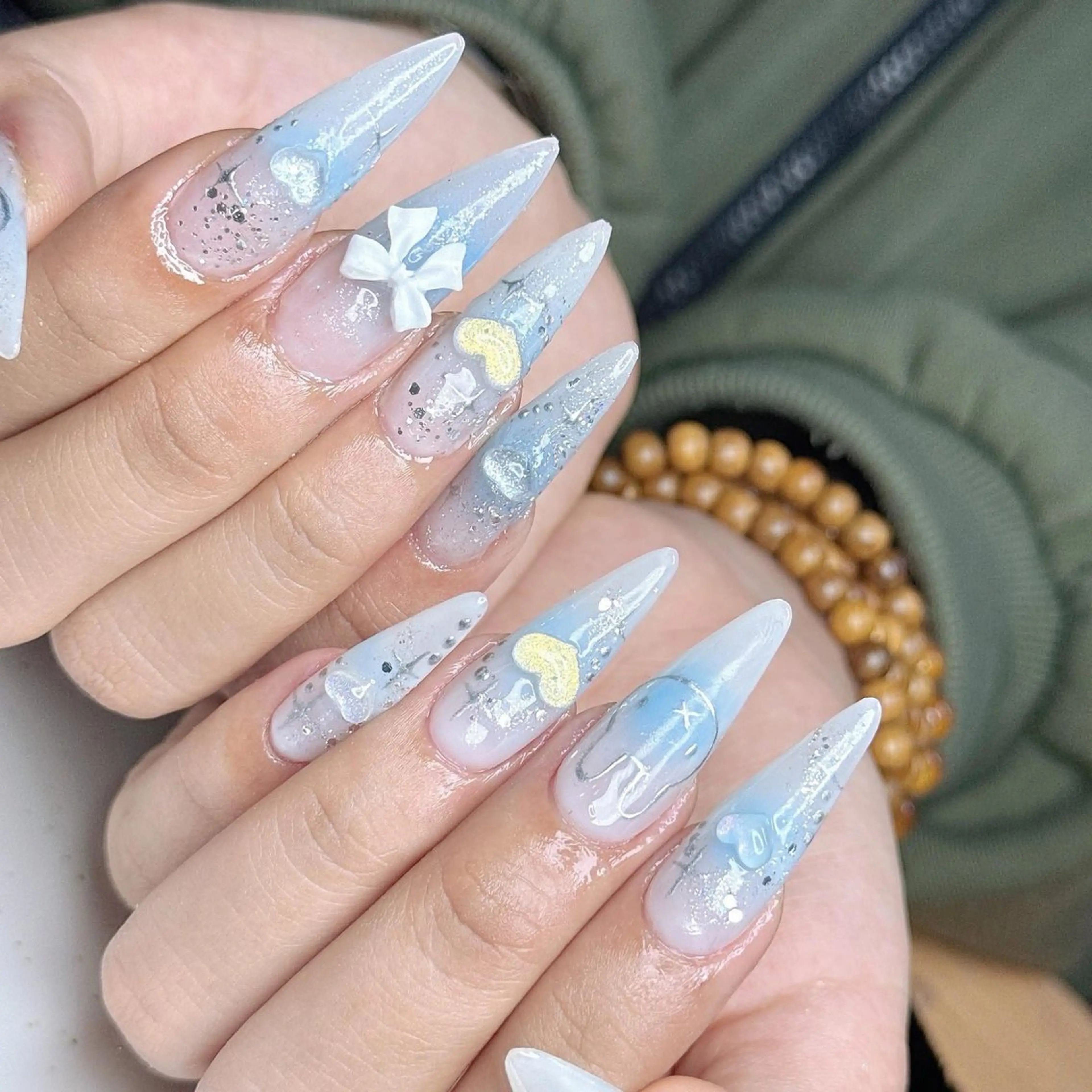 ネイル チークネイル フレンチネイル グラデーション キラキラネイル 韓国ネイル ハンドネイル Minette nailHuongのネイルデザイン