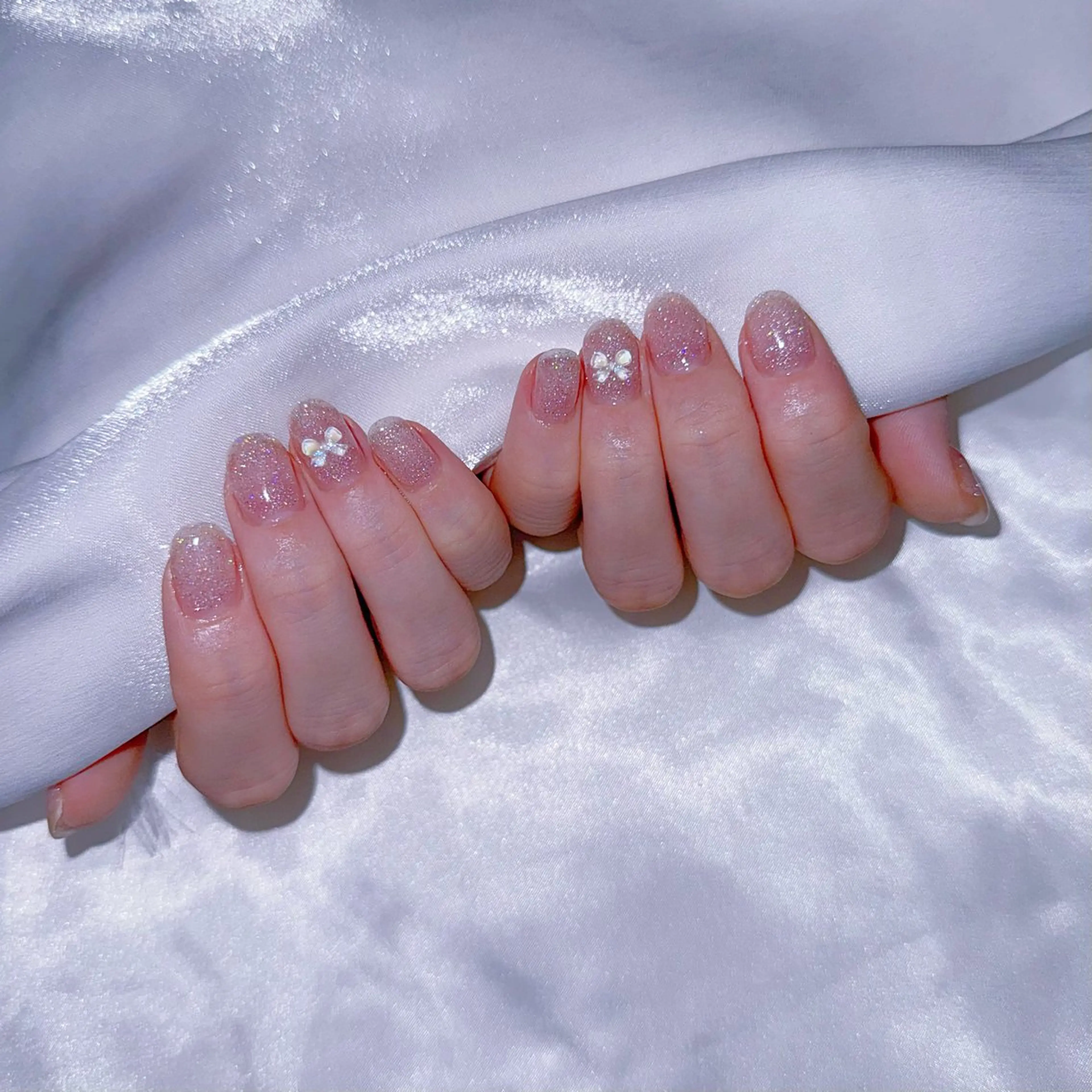 ショート ハンドネイル Romymoon nail帆南☾ ໋のネイルデザイン