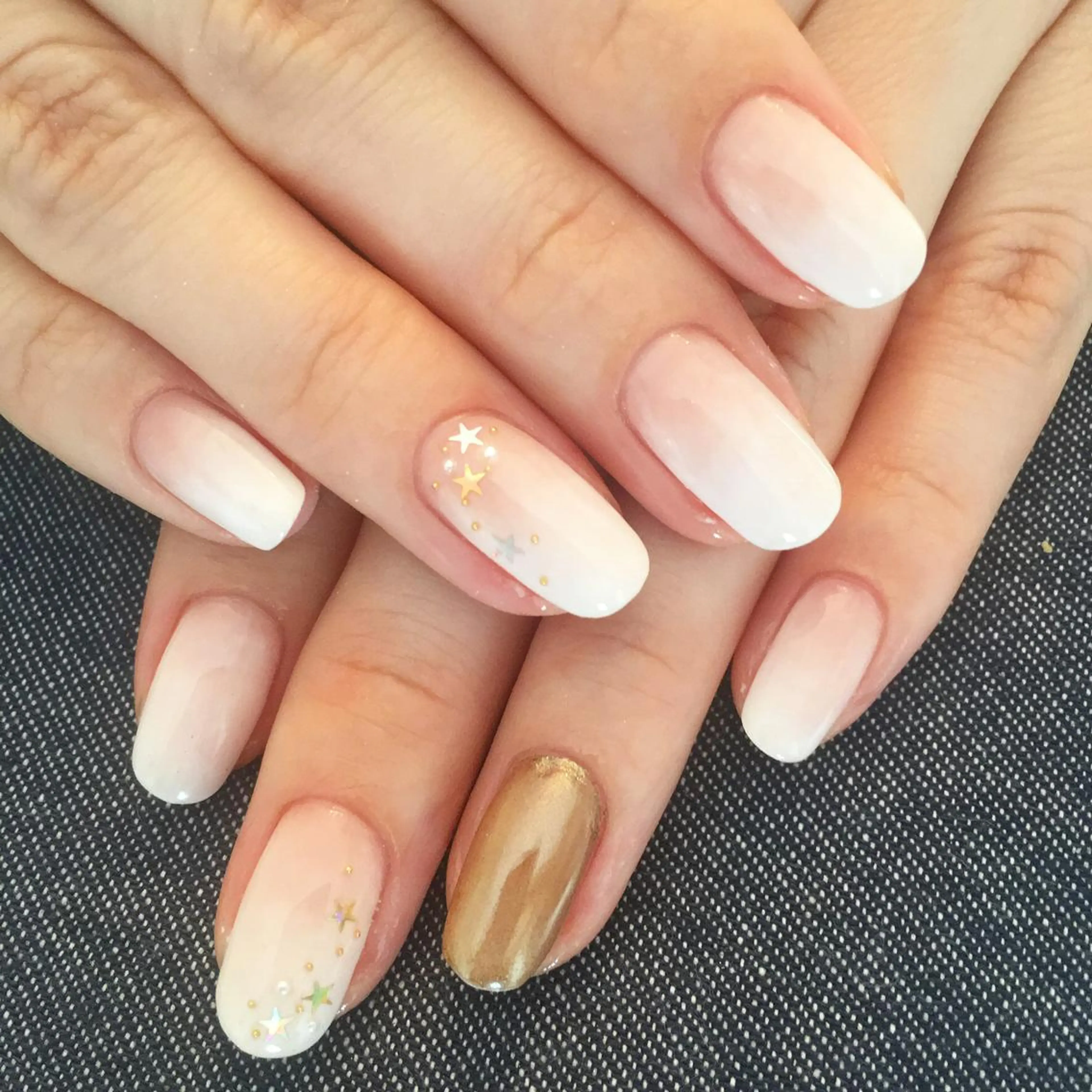 ネイル アートネイル グラデーション 髙城 亜紀のネイルデザイン