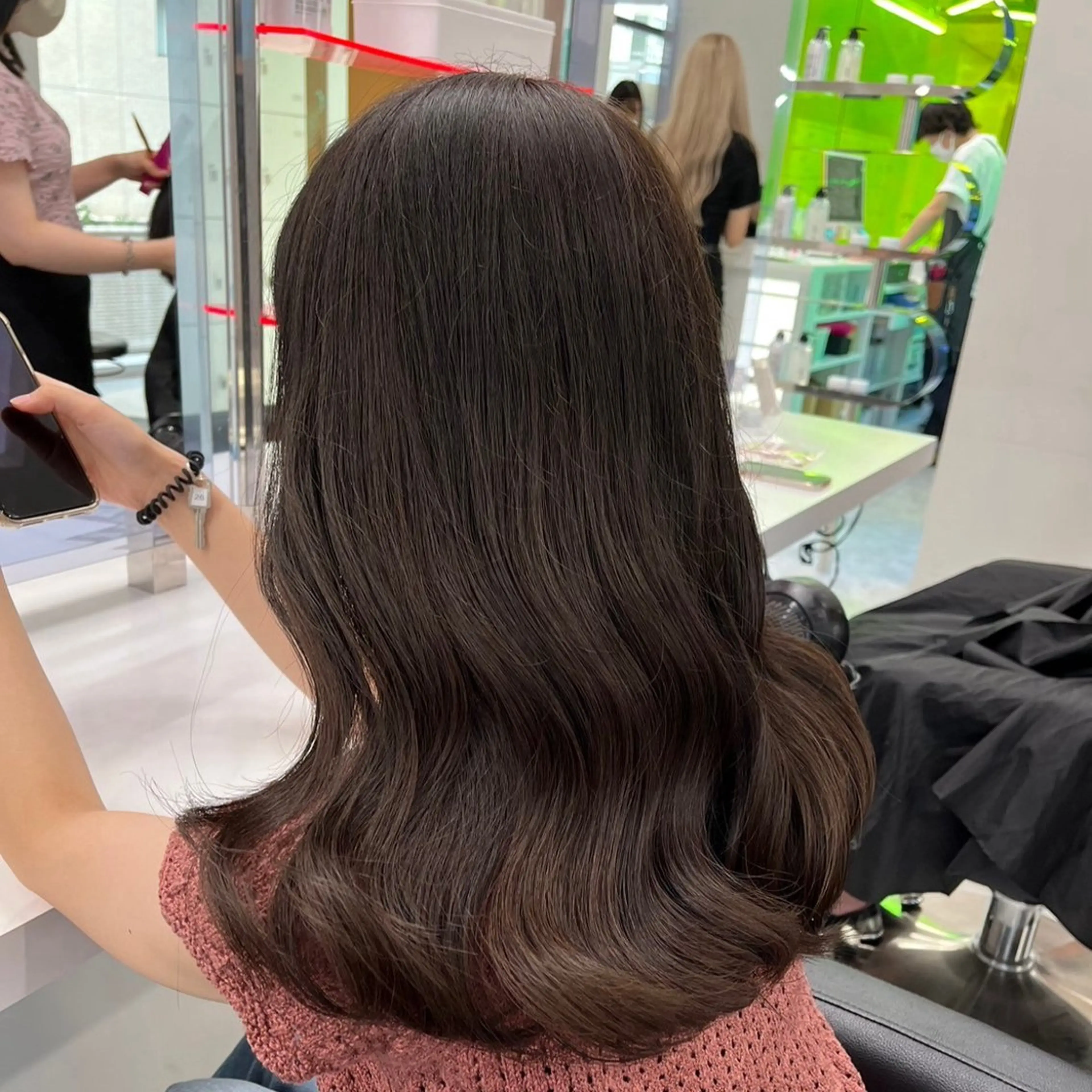 ロング カラー ヘアアレンジ 流行りの透明感カラー ×縮毛矯正🤍ユウのヘアスタイル