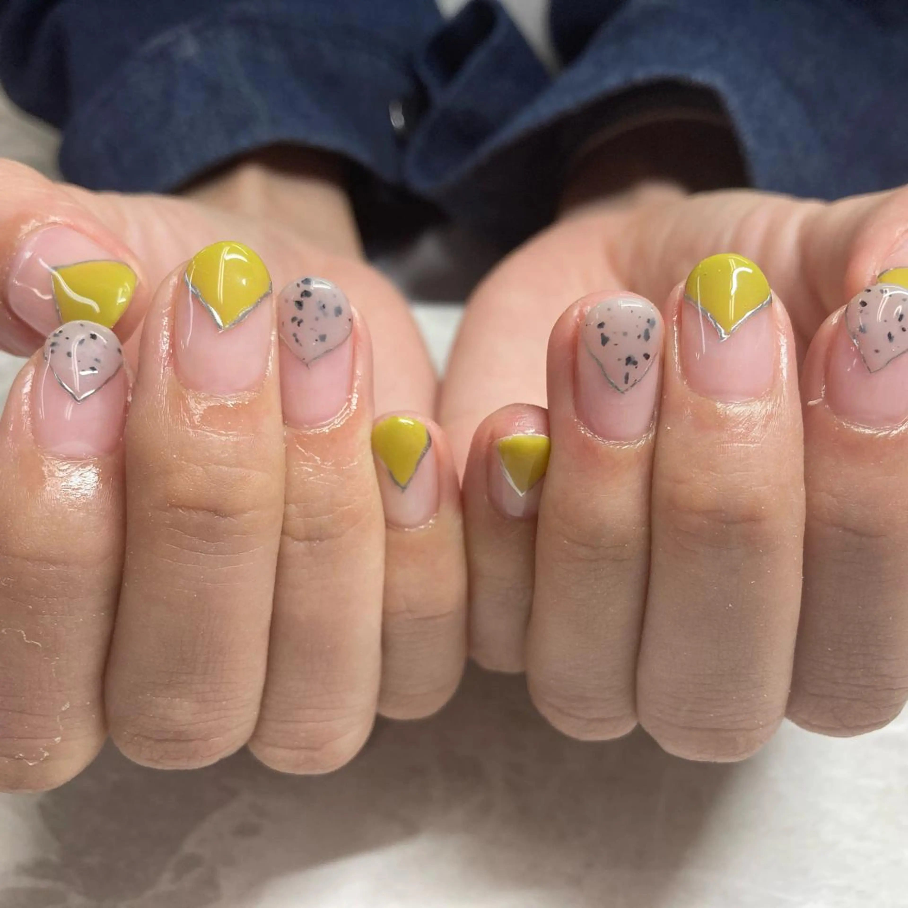 ネイル アートネイル フットネイル ニュアンスネイル オフィスネイル シンプルネイル 下城 葵のネイルデザイン