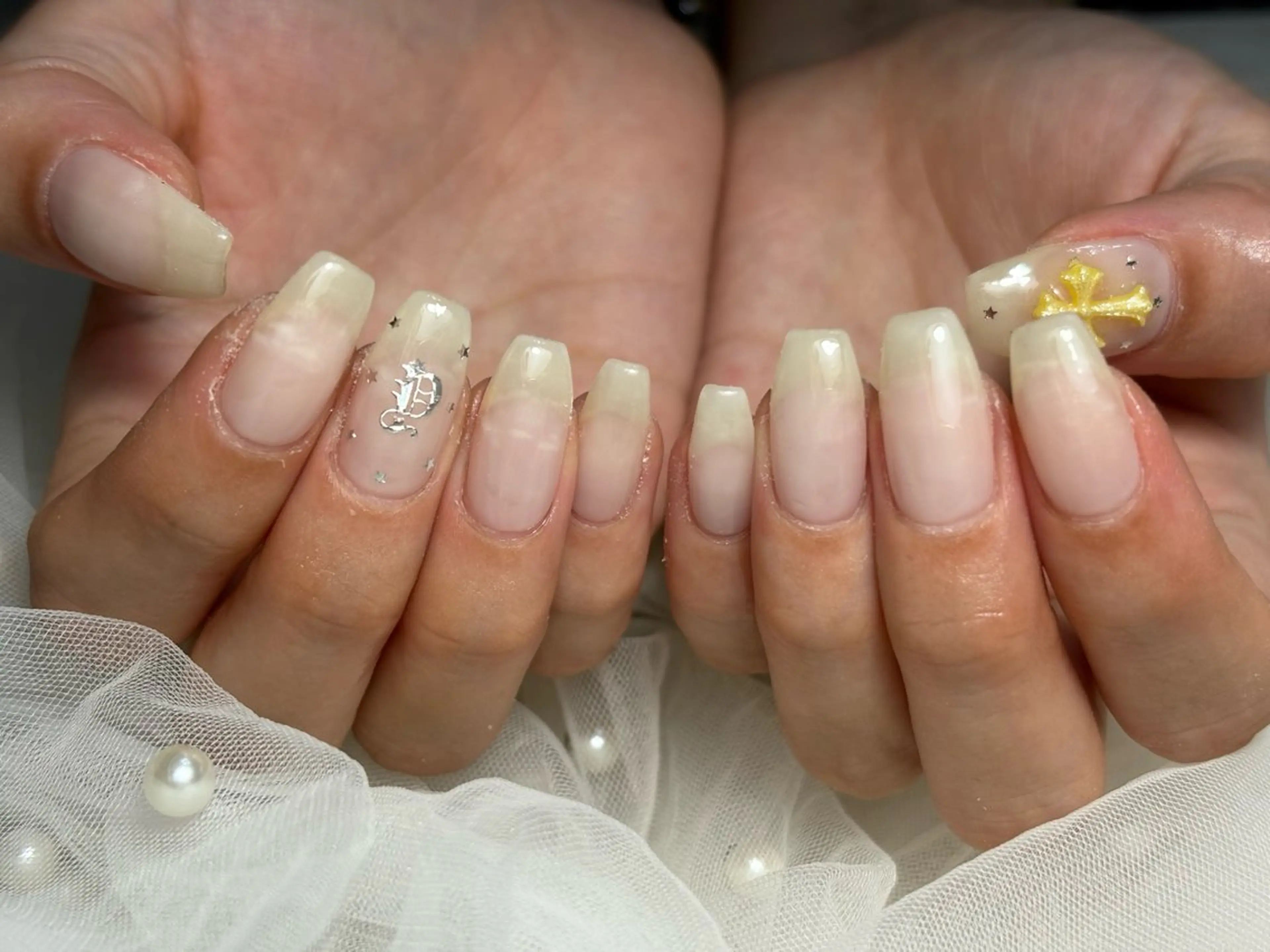 ネイル ハンドネイル フットネイル ✴︎ Delightのネイルデザイン