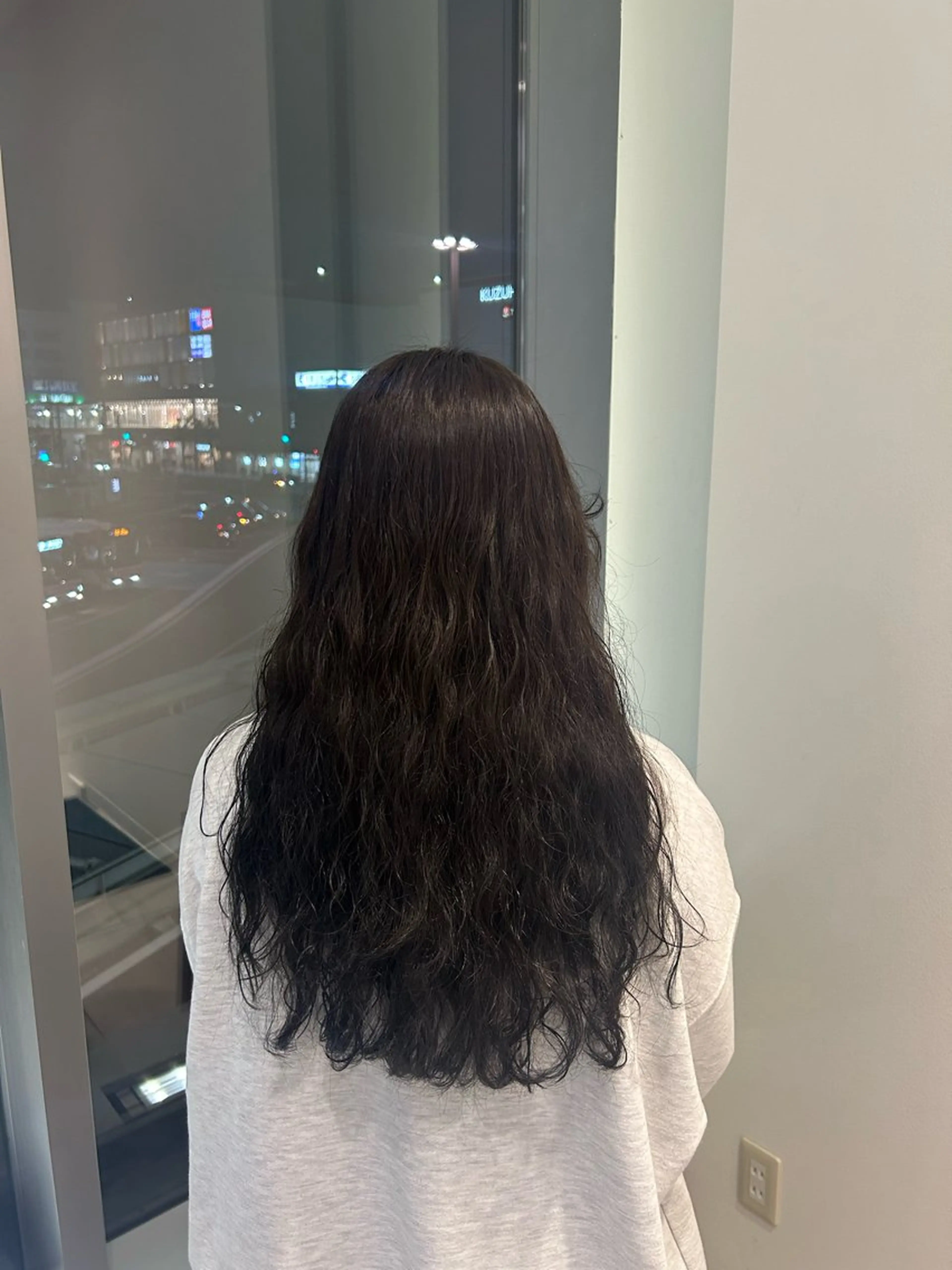 ロング 小谷 歩花のヘアスタイル