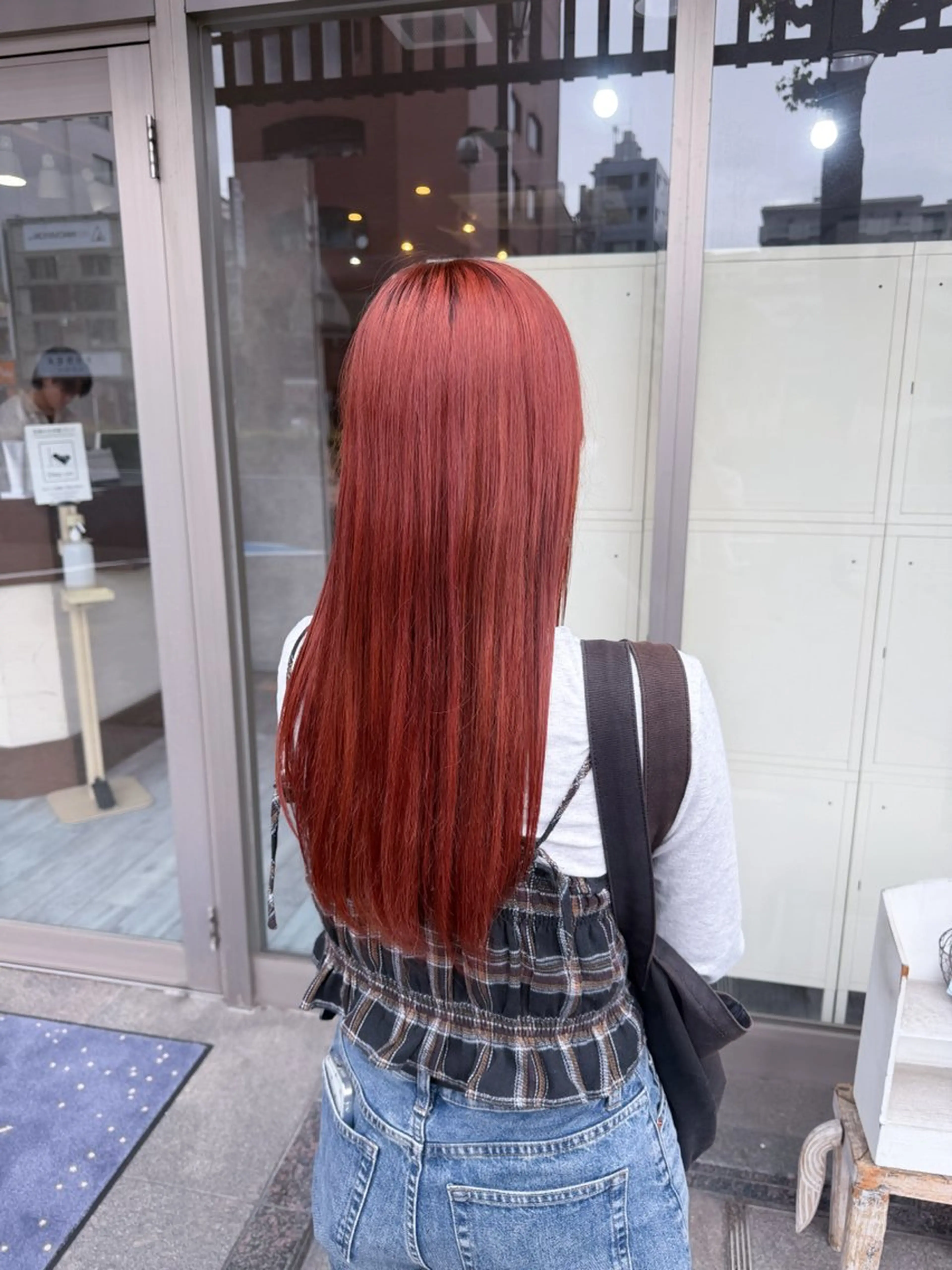 ロング カラー オレンジ レッドカラー ヘアカラー トリートメント イワタ マハ/ minim hairのヘアスタイル