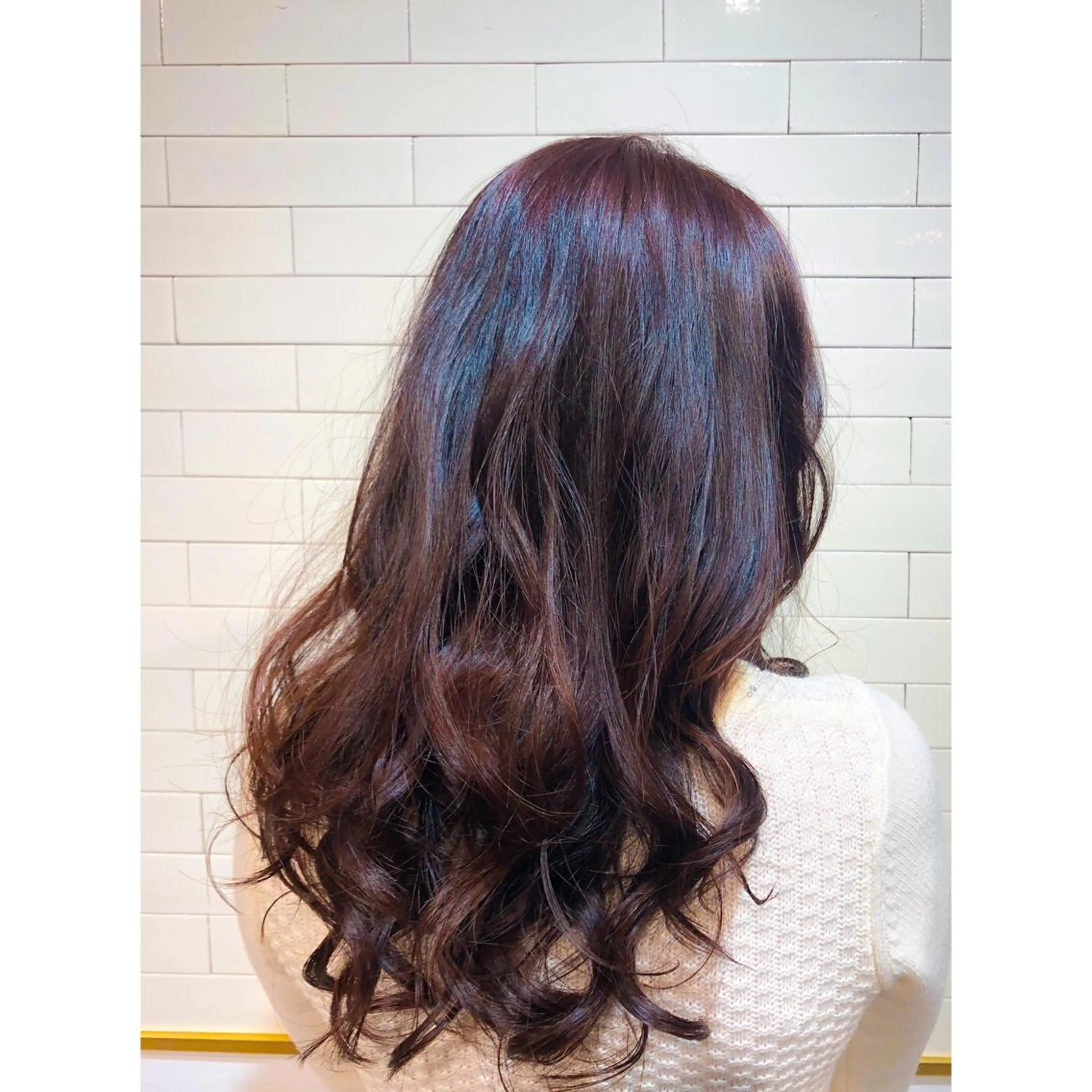 セミロング EIGHT plum TOKIOリミテッドのヘアスタイル