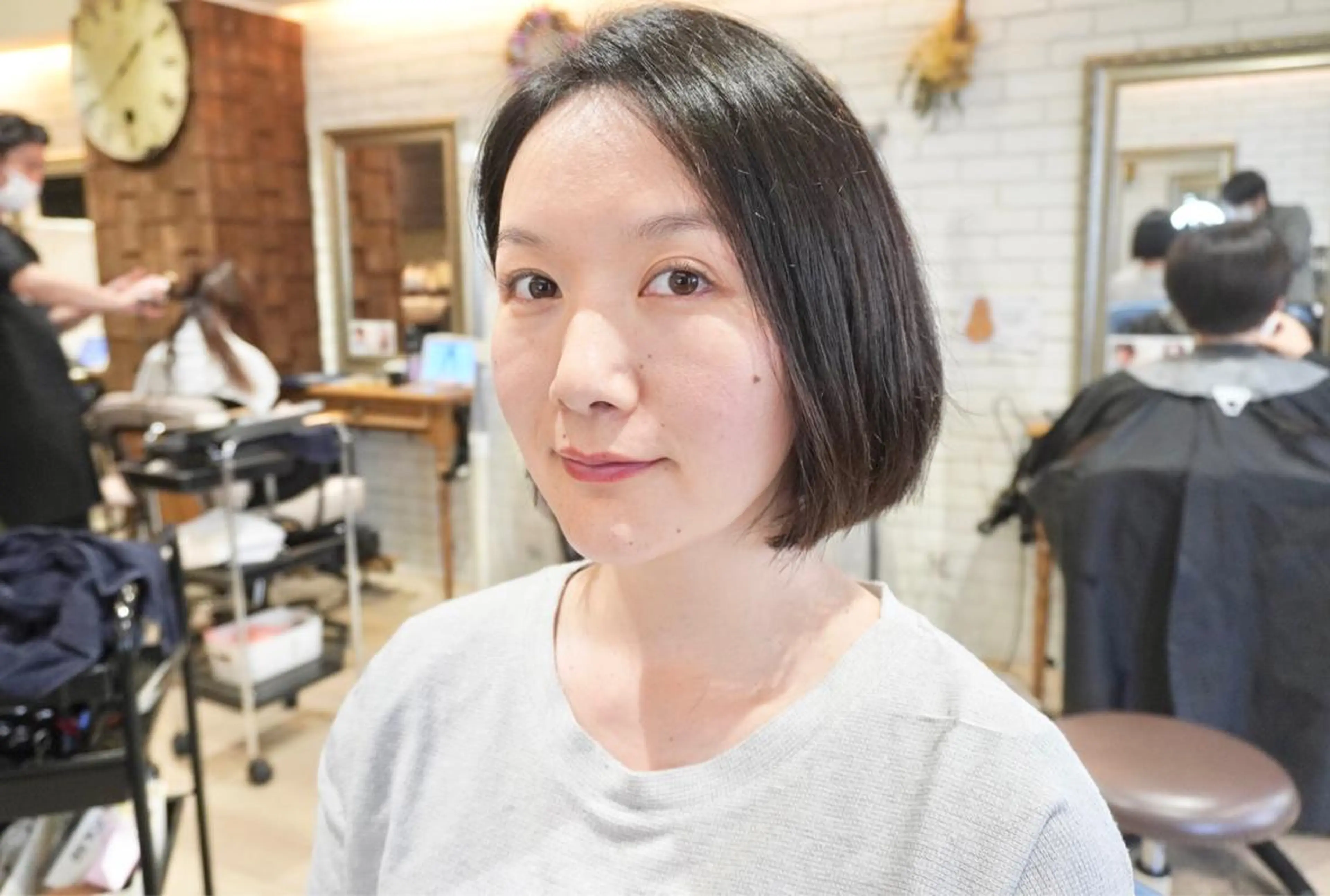 ショート カラー 前下がりボブ ボブ ミヤザキ ユタカのヘアスタイル