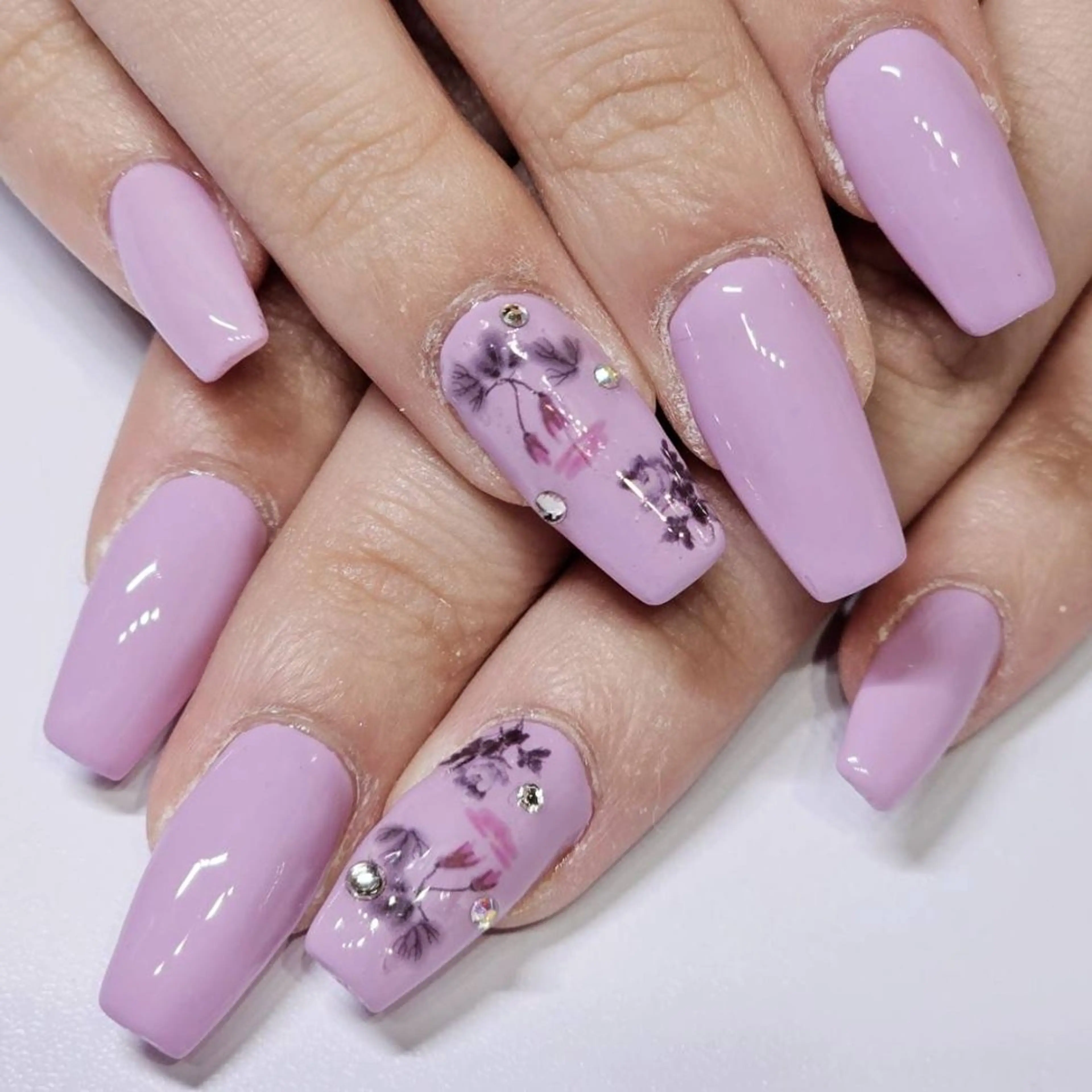 ネイル ワンカラーネイル パステルネイル パープル ハンドネイル よしだ ひろきのネイルデザイン