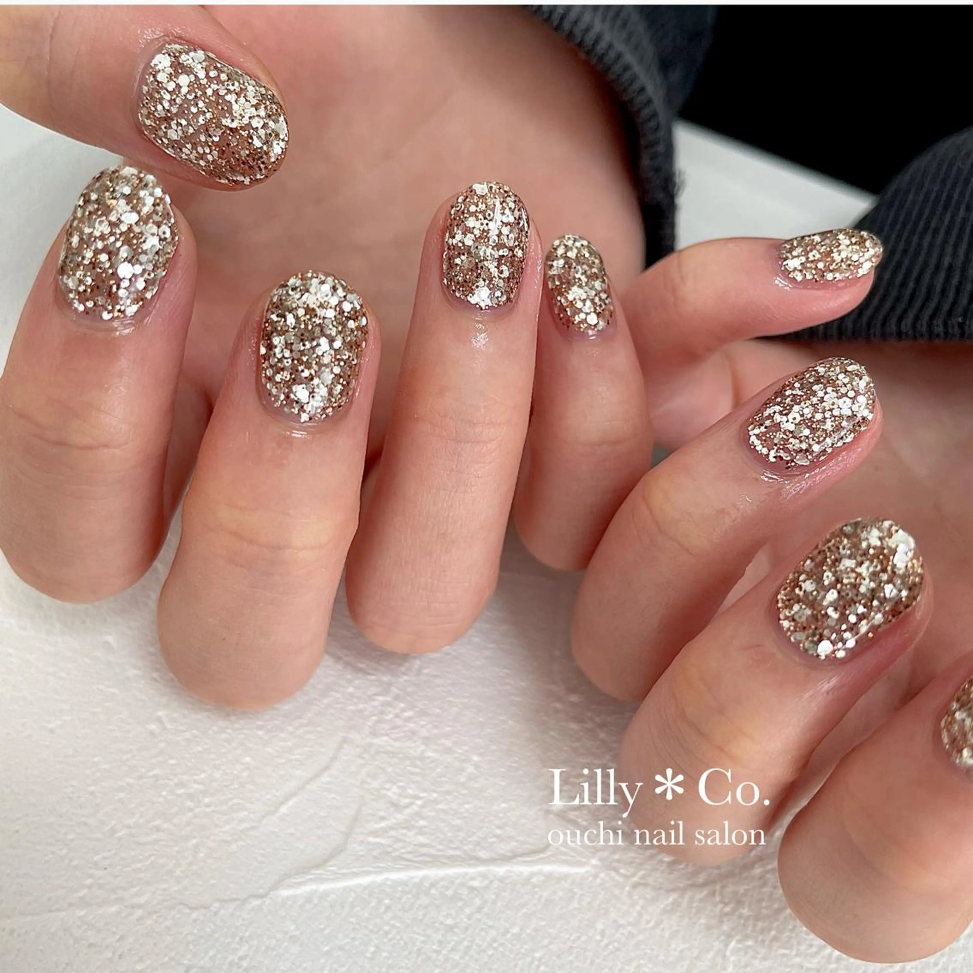 ネイル ラメ(グリッター) ワンカラーネイル ハンドネイル ハンドケア Lilly Co.のネイルデザイン